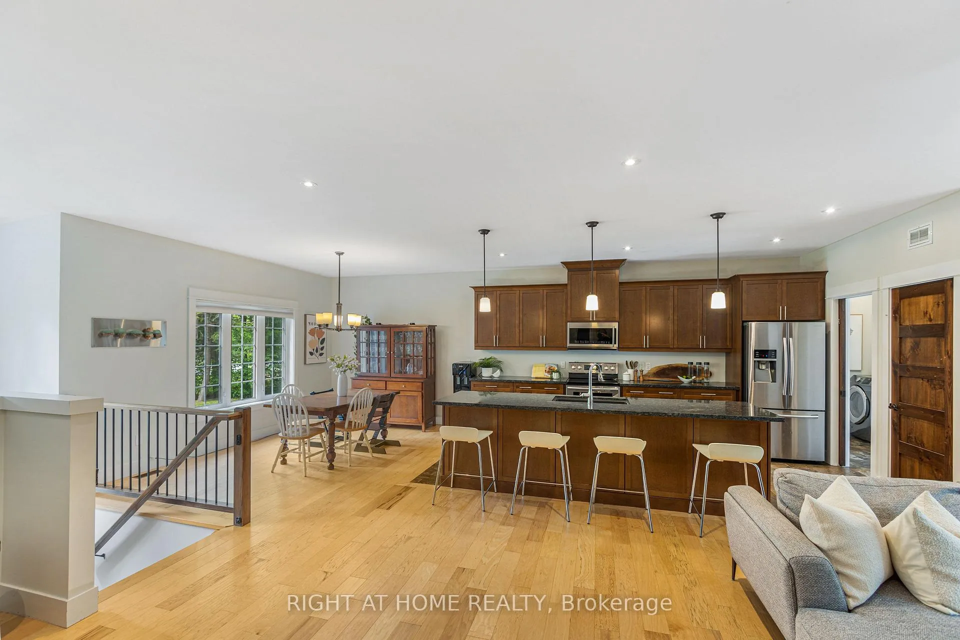 Photo 12 of 590 Golf Course Road, Douro-Dummer — HOMEH