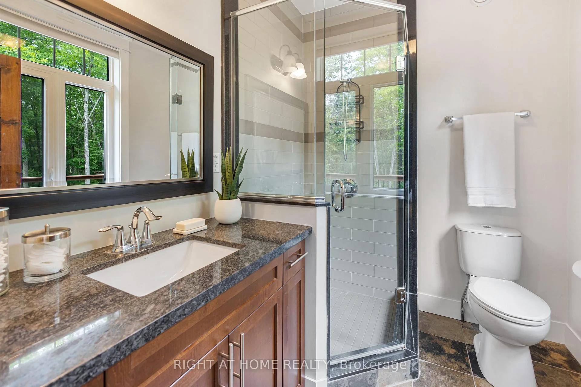 Photo 29 of 590 Golf Course Road, Douro-Dummer — HOMEH