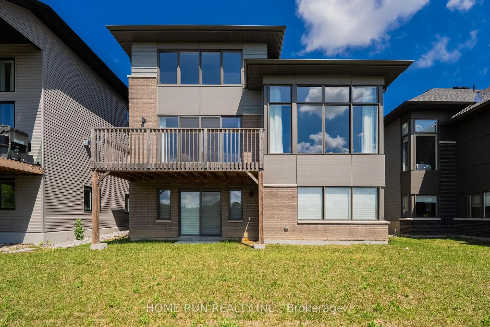 Photo 2 of 314 Shuttleworth Drive, Ottawa, Leitrim — HOMEH