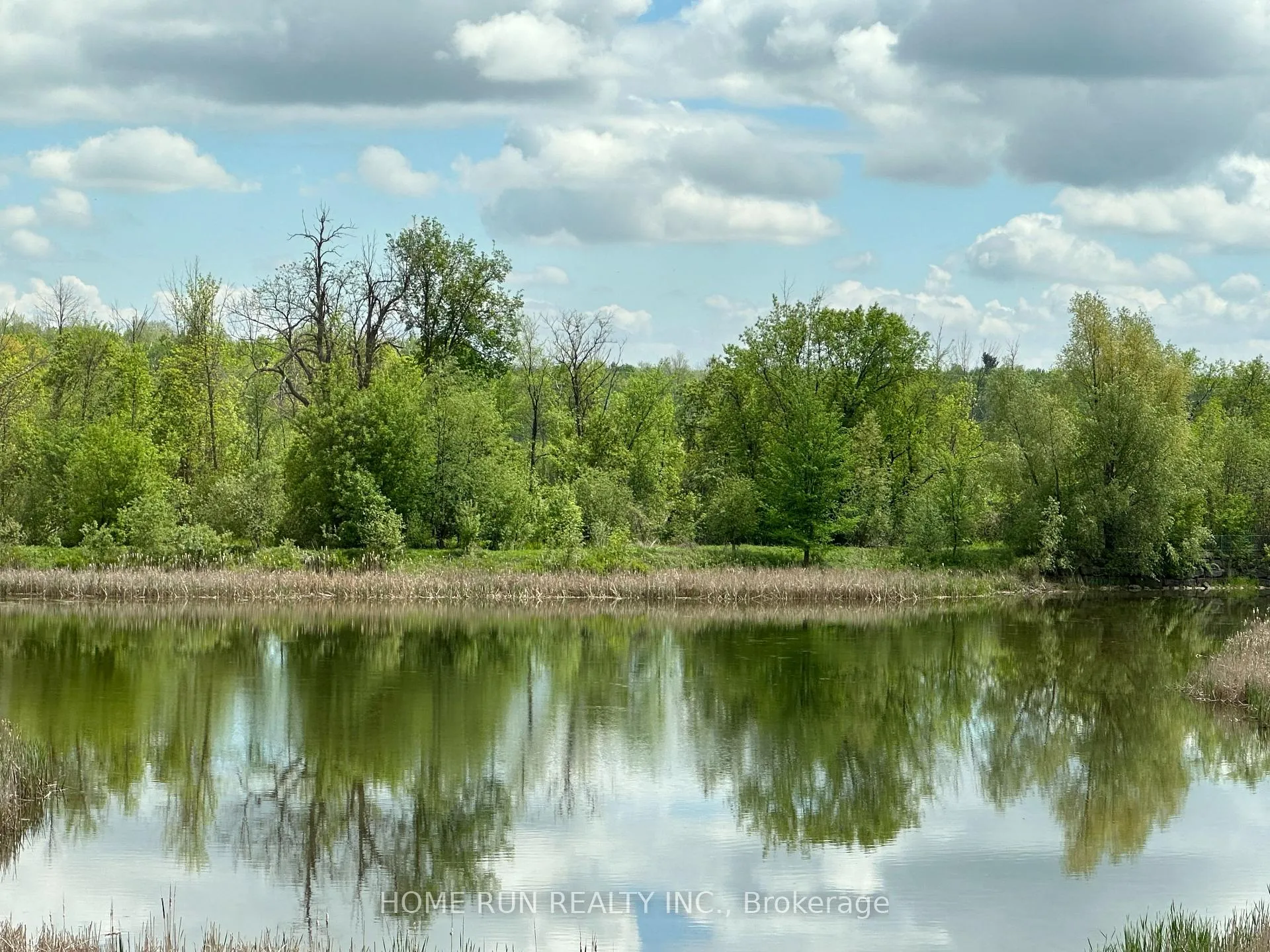 Photo 3 of 314 Shuttleworth Drive, Ottawa, Leitrim — HOMEH