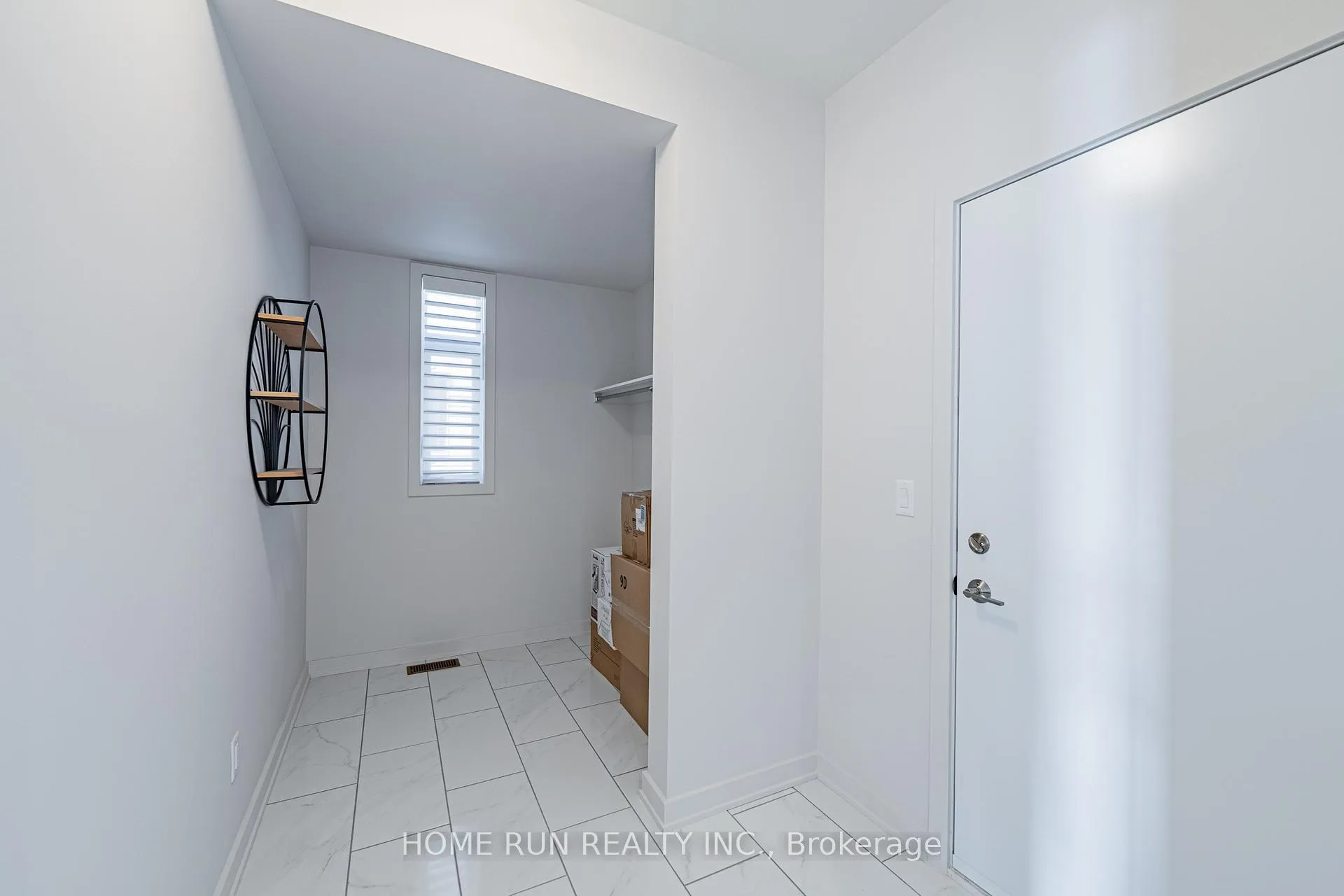 Photo 17 of 314 Shuttleworth Drive, Ottawa, Leitrim — HOMEH