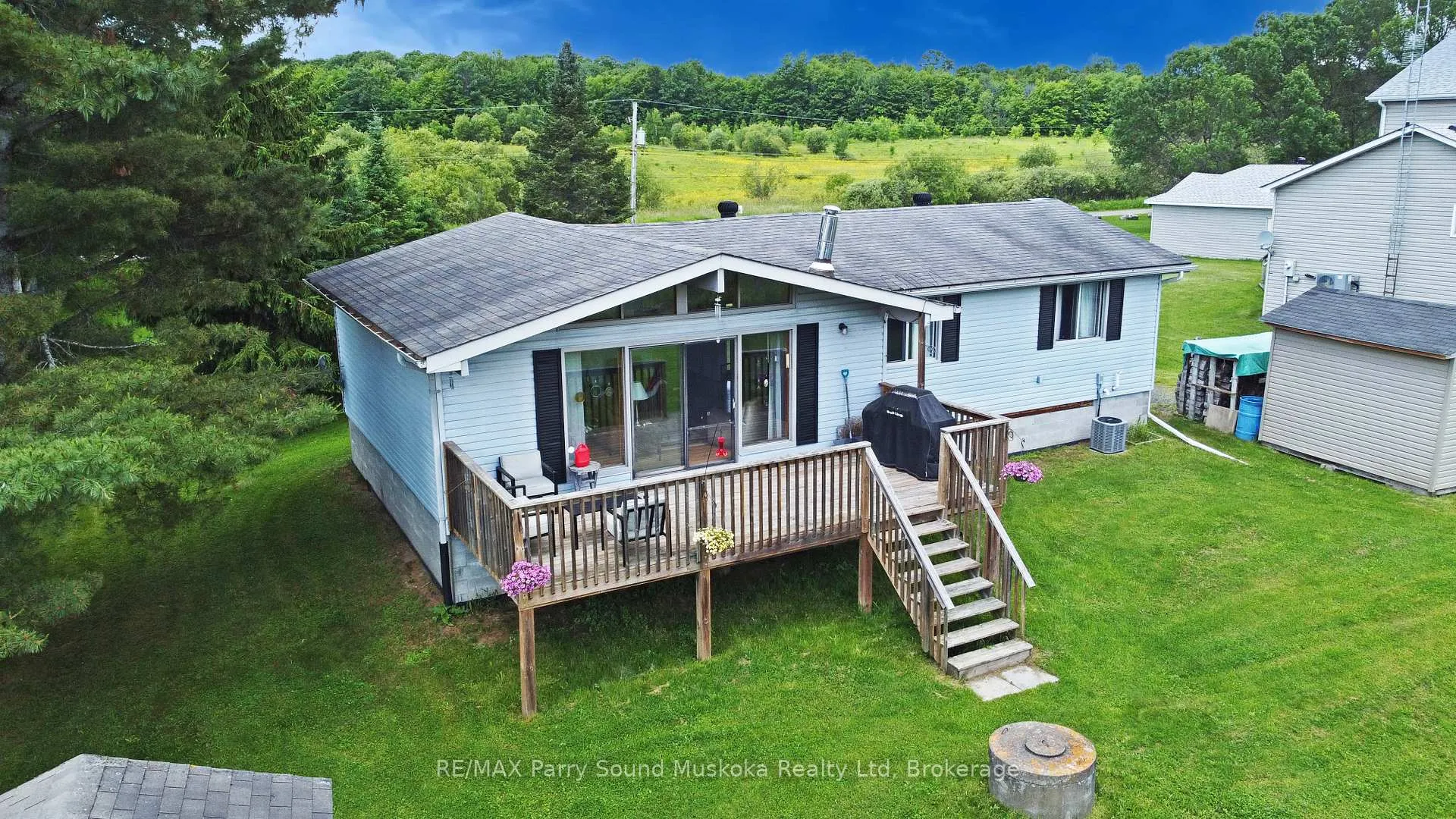 Photo 3 of 15 Dockside Drive, McKellar — HOMEH