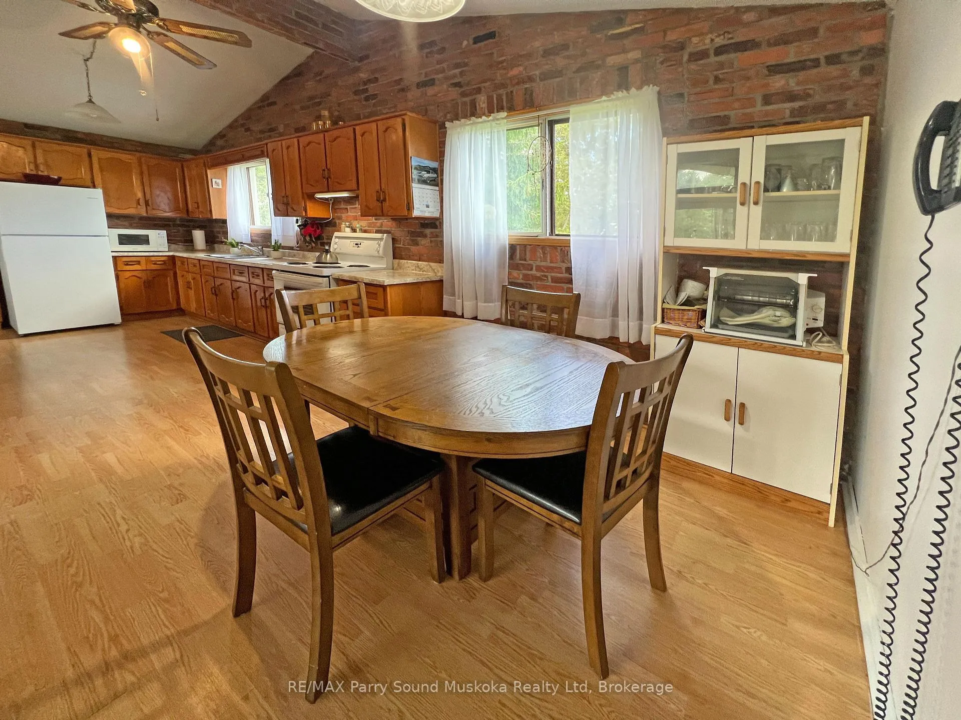 Photo 14 of 15 Dockside Drive, McKellar — HOMEH