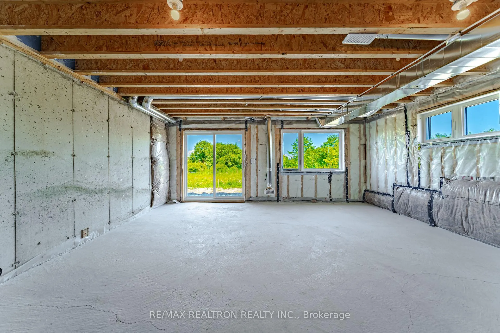 Photo 31 of 41 John McCrae Street, Richmond Hill, Rural Richmond Hill — HOMEH