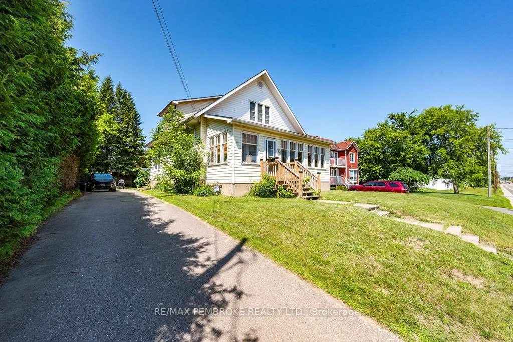 Photo 2 of 33 Doran Road, Petawawa, Petawawa — HOMEH