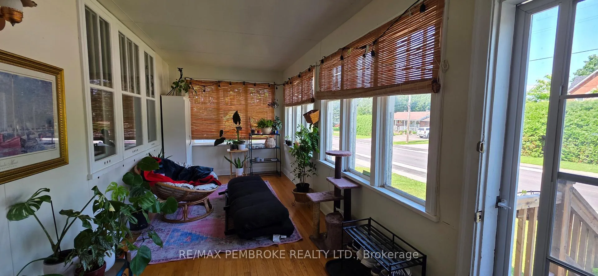 Photo 9 of 33 Doran Road, Petawawa, Petawawa — HOMEH