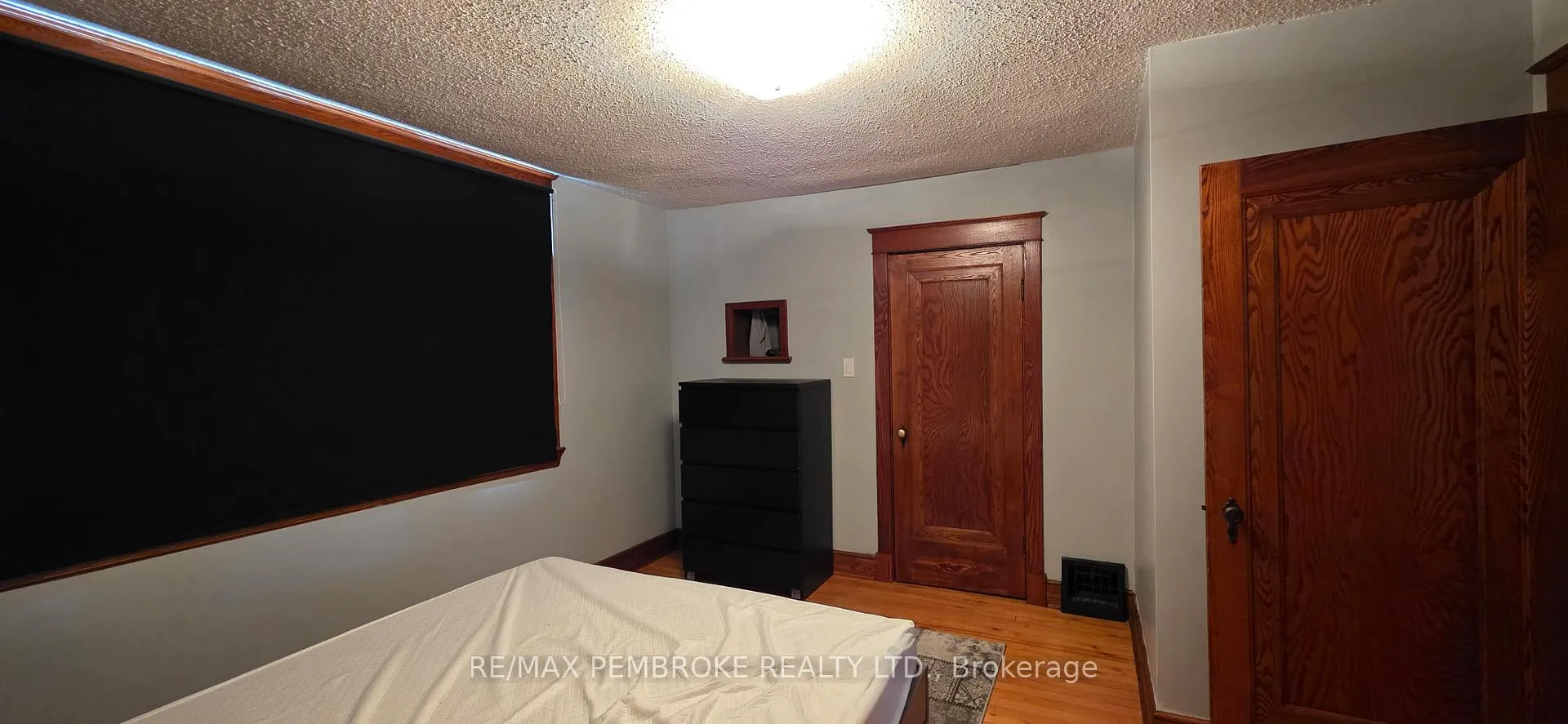 Photo 20 of 33 Doran Road, Petawawa, Petawawa — HOMEH