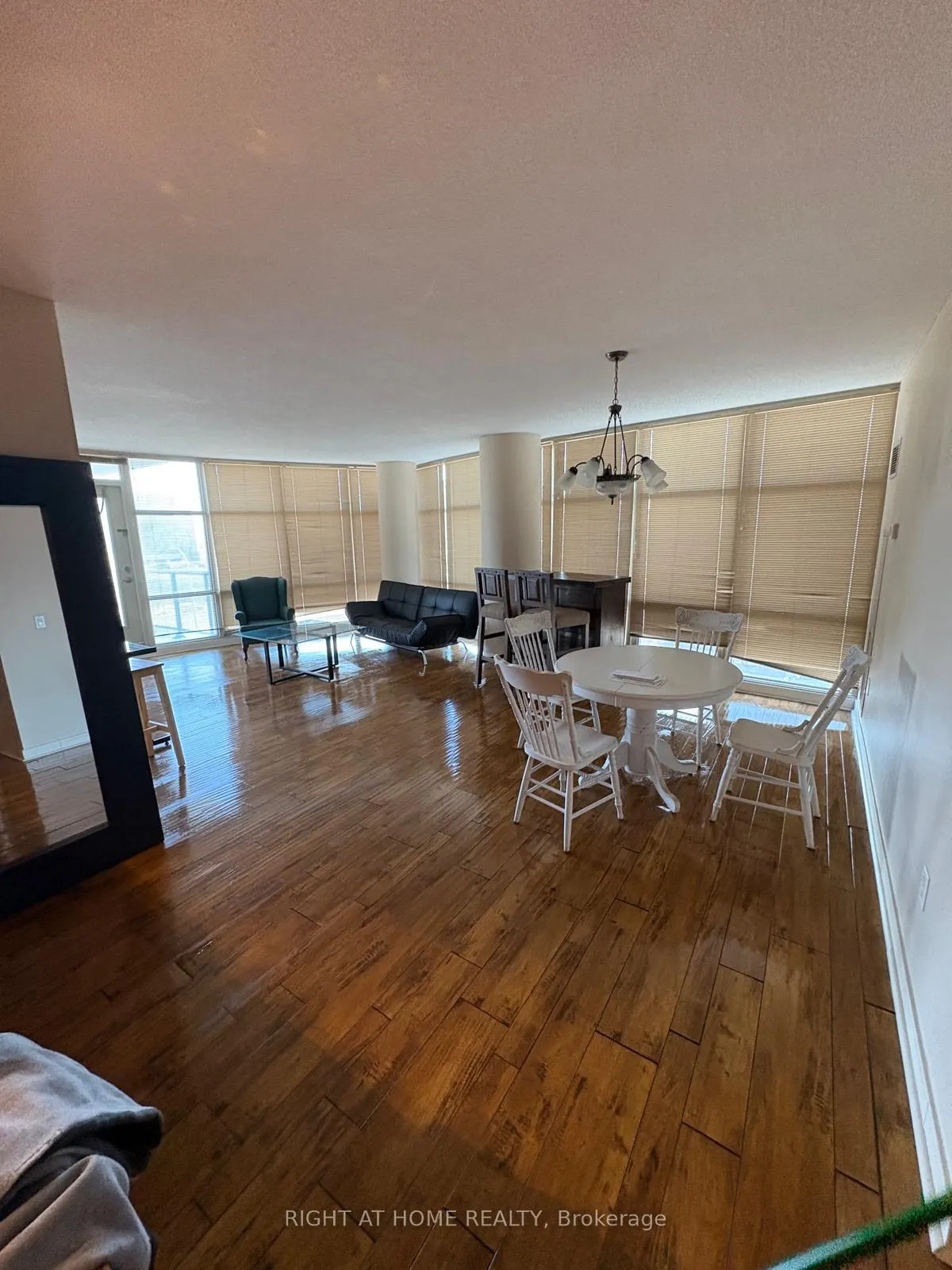 Photo 3 of Unit 512, 35 Mariner Terrace, Toronto, Waterfront Communities — HOMEH