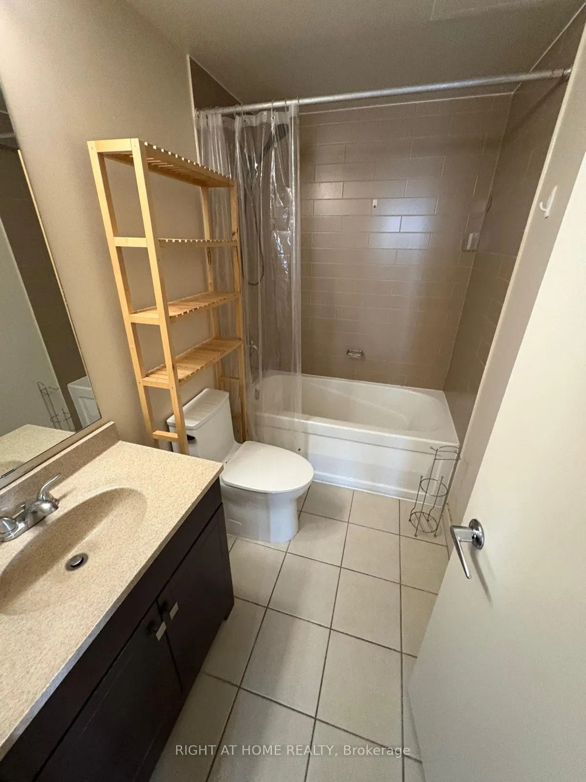 Photo 10 of Unit 512, 35 Mariner Terrace, Toronto, Waterfront Communities — HOMEH