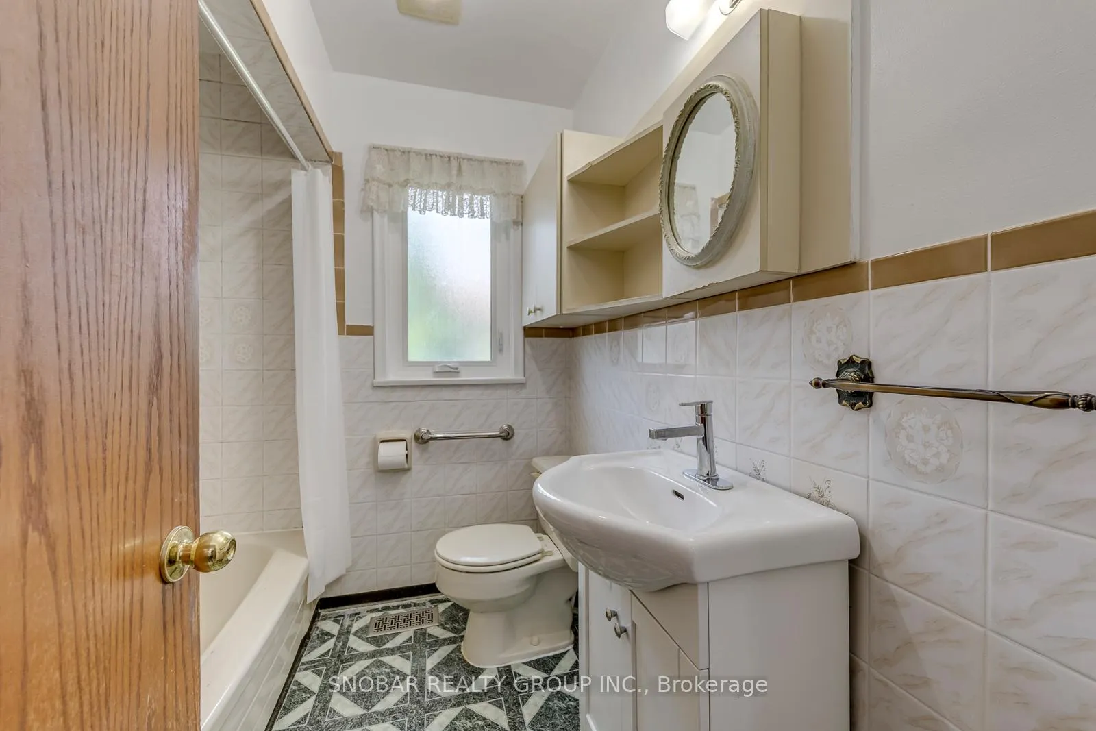 Photo 12 of 201 Thistle Down Boulevard, Etobicoke, Thistletown-Beaumonde Heights — HOMEH
