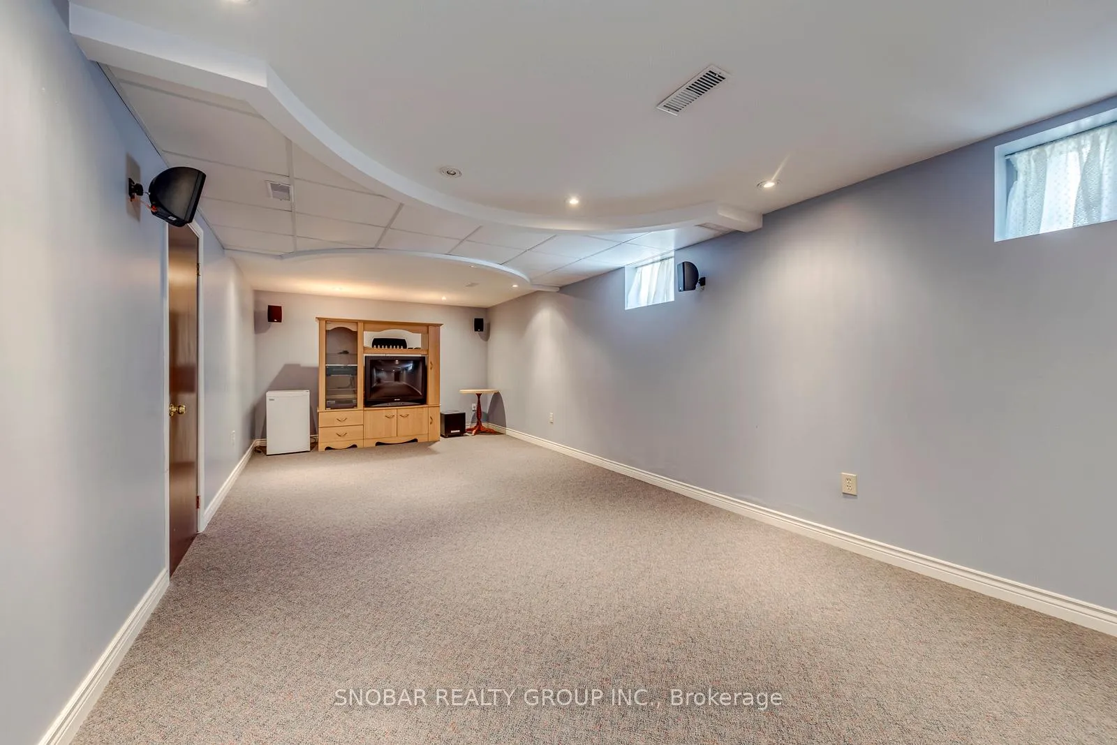 Photo 13 of 201 Thistle Down Boulevard, Etobicoke, Thistletown-Beaumonde Heights — HOMEH