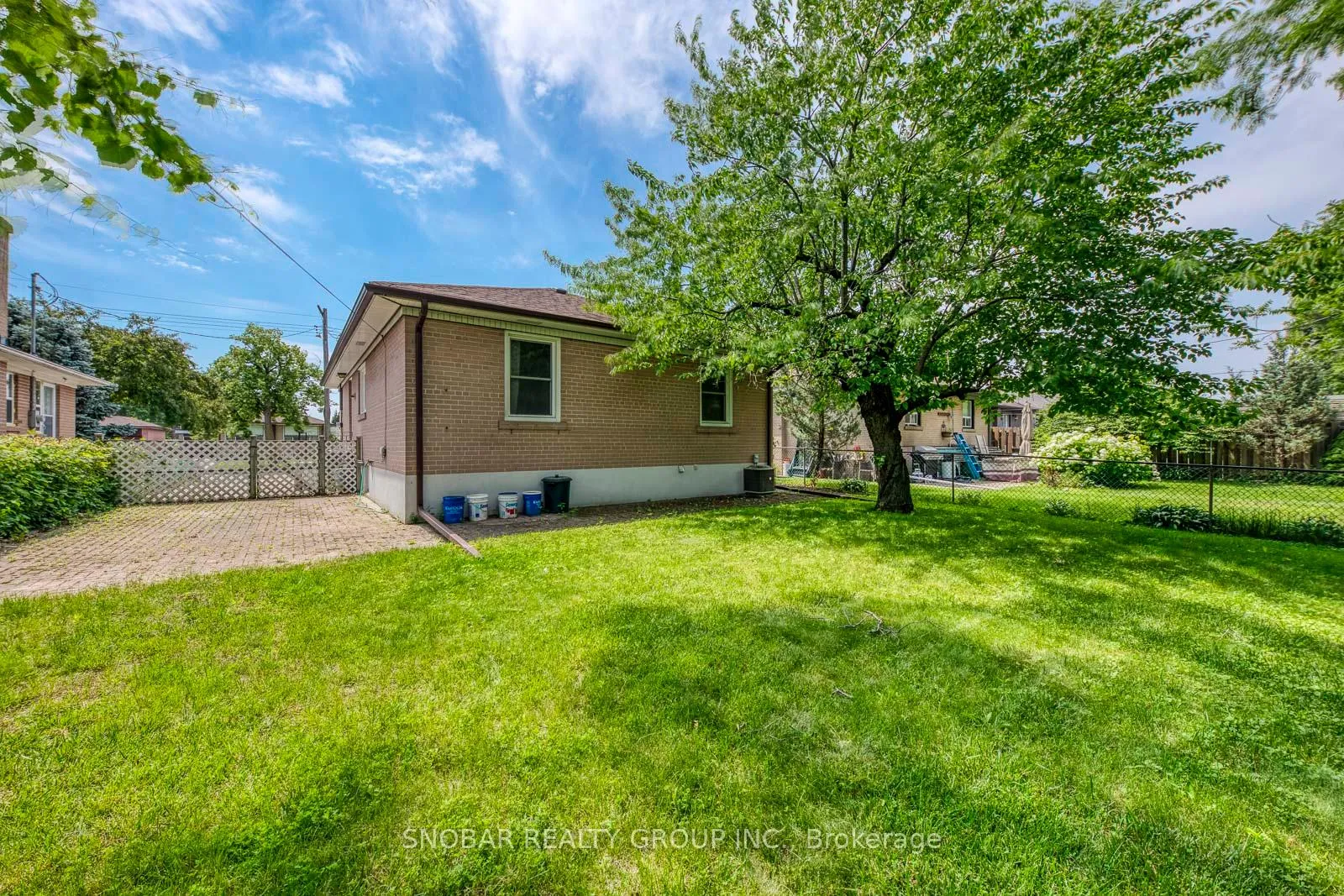 Photo 20 of 201 Thistle Down Boulevard, Etobicoke, Thistletown-Beaumonde Heights — HOMEH