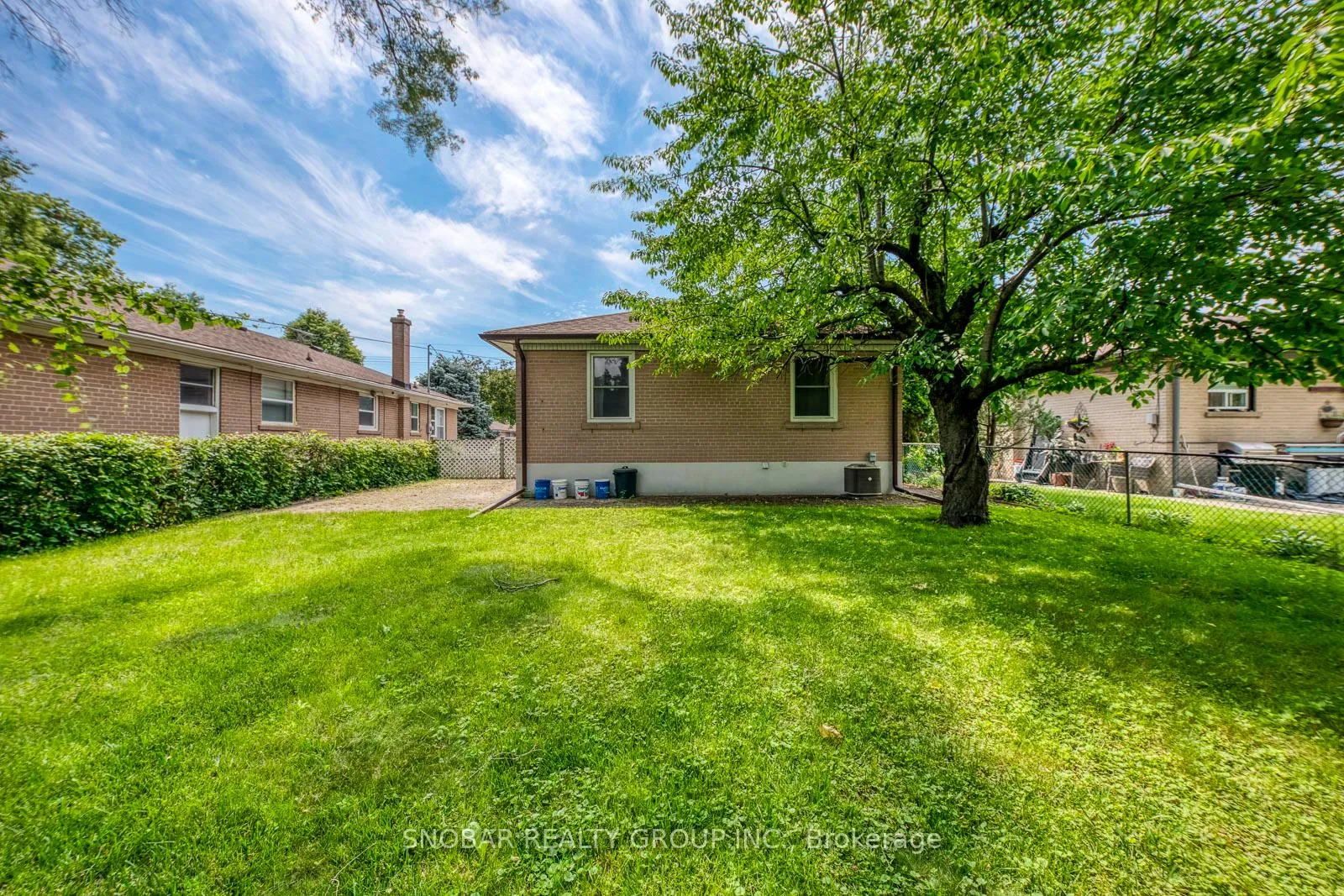 Photo 21 of 201 Thistle Down Boulevard, Etobicoke, Thistletown-Beaumonde Heights — HOMEH