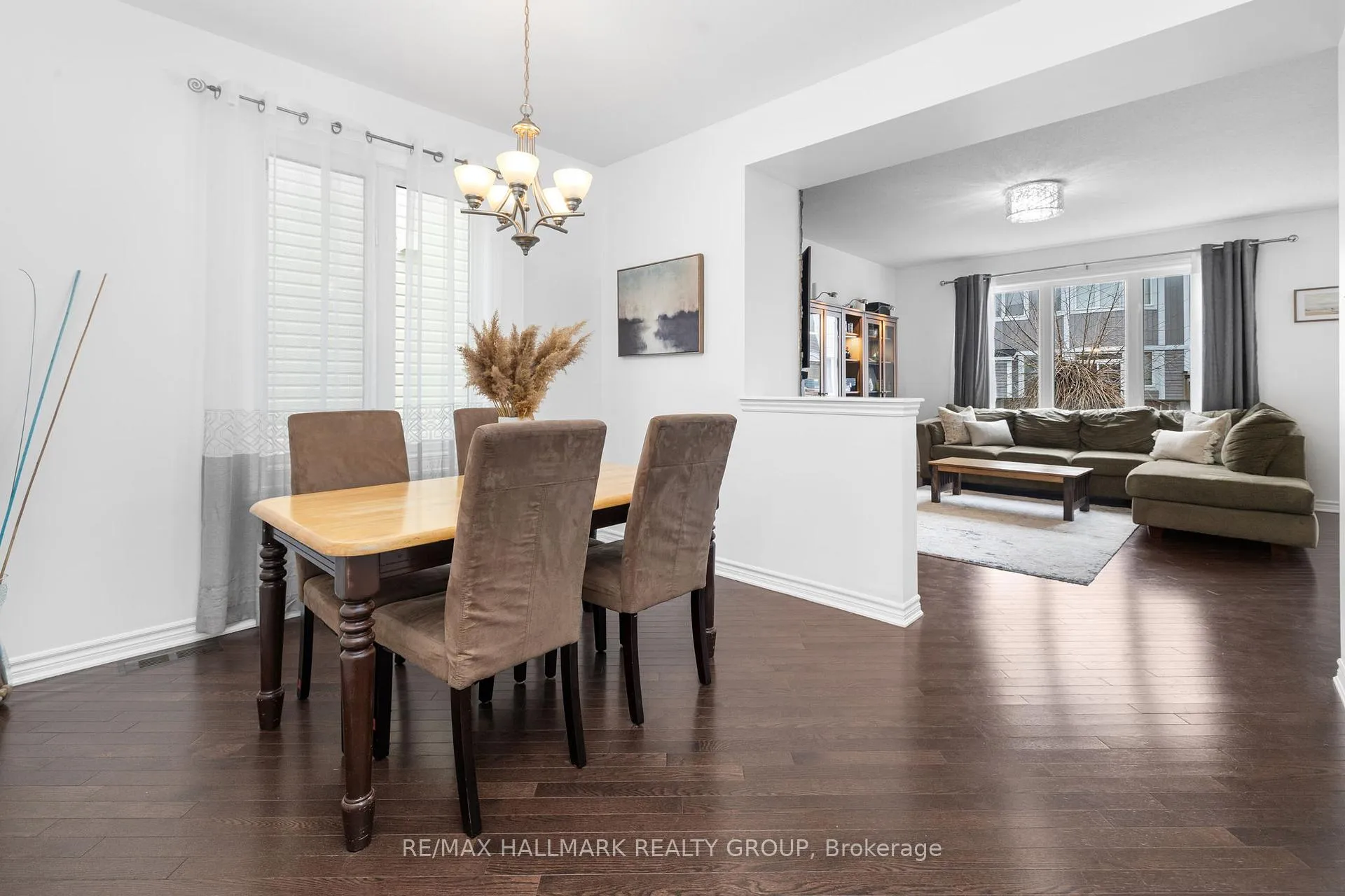 Photo 7 of 529 Dundonald Drive, Ottawa, Barrhaven - Half Moon Bay — HOMEH