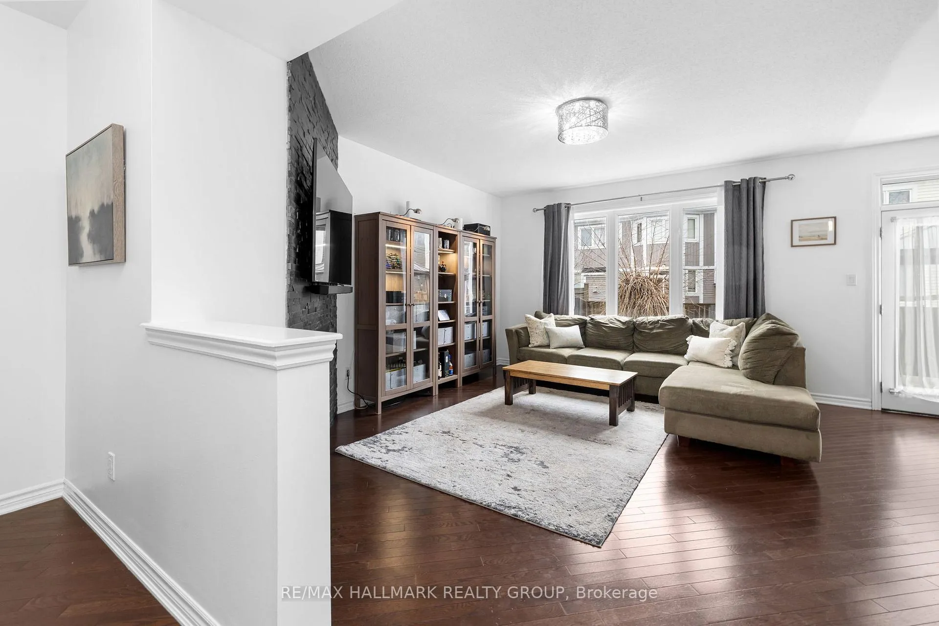 Photo 8 of 529 Dundonald Drive, Ottawa, Barrhaven - Half Moon Bay — HOMEH