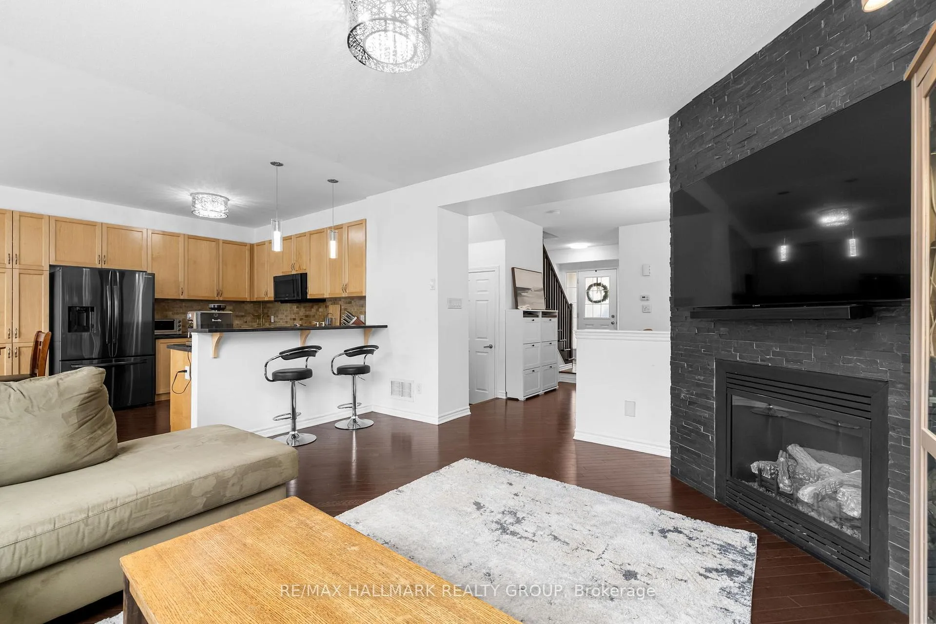 Photo 13 of 529 Dundonald Drive, Ottawa, Barrhaven - Half Moon Bay — HOMEH