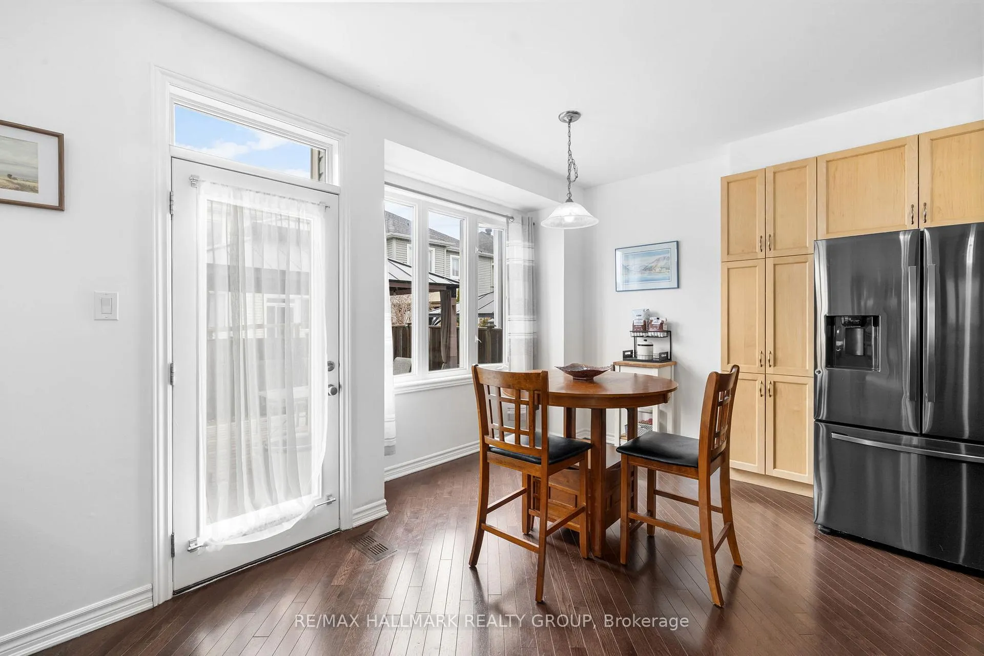 Photo 14 of 529 Dundonald Drive, Ottawa, Barrhaven - Half Moon Bay — HOMEH
