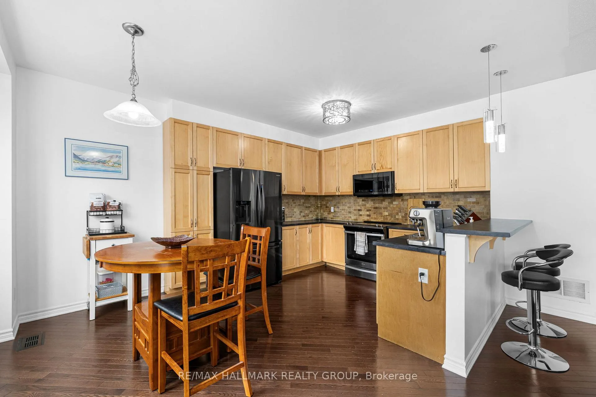 Photo 15 of 529 Dundonald Drive, Ottawa, Barrhaven - Half Moon Bay — HOMEH