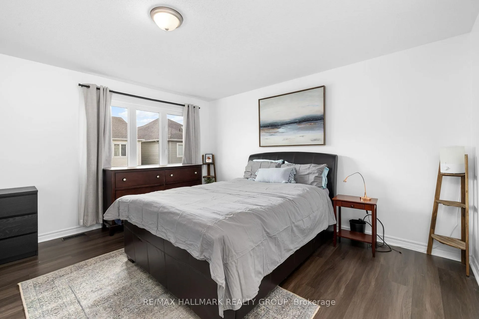 Photo 19 of 529 Dundonald Drive, Ottawa, Barrhaven - Half Moon Bay — HOMEH
