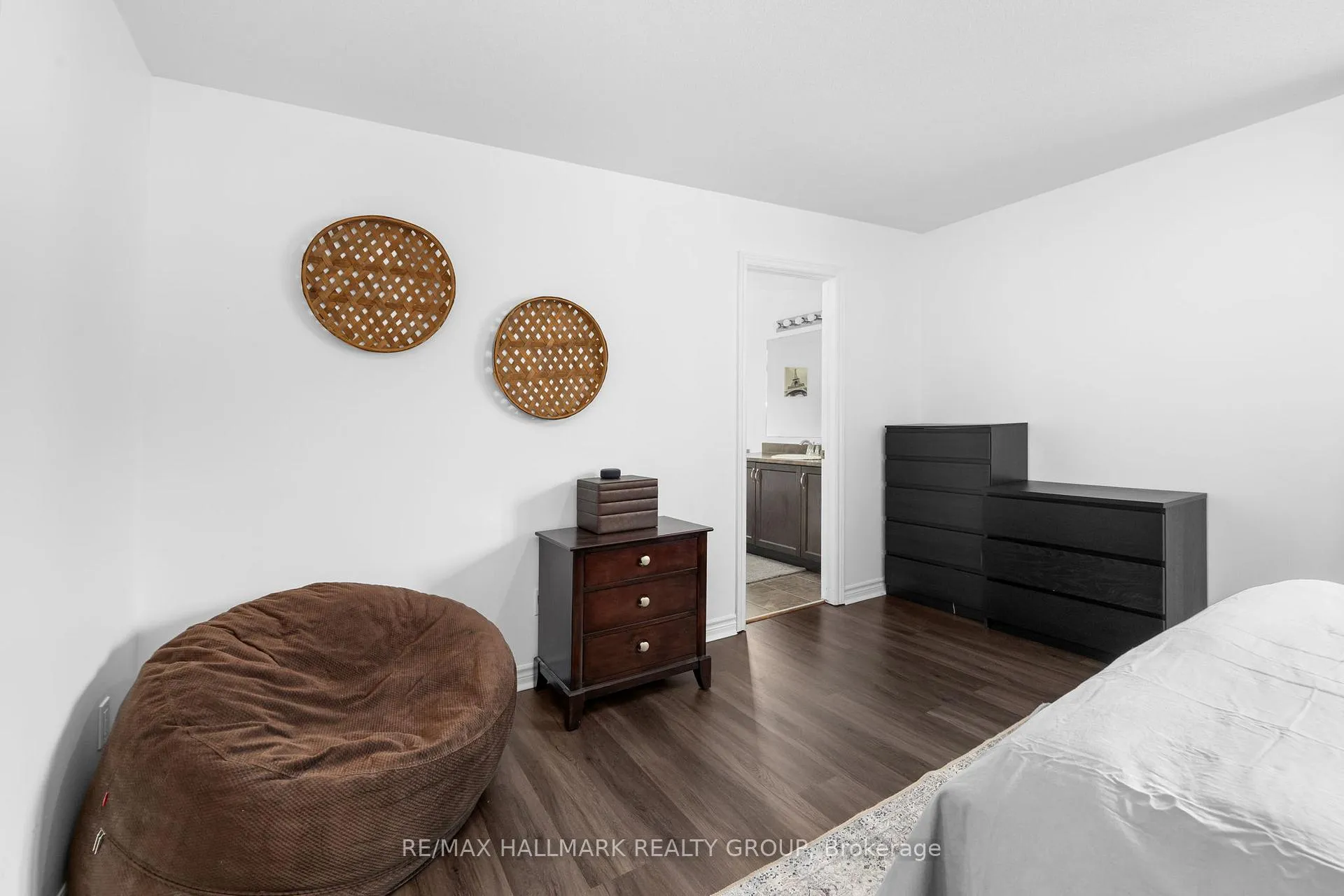 Photo 21 of 529 Dundonald Drive, Ottawa, Barrhaven - Half Moon Bay — HOMEH