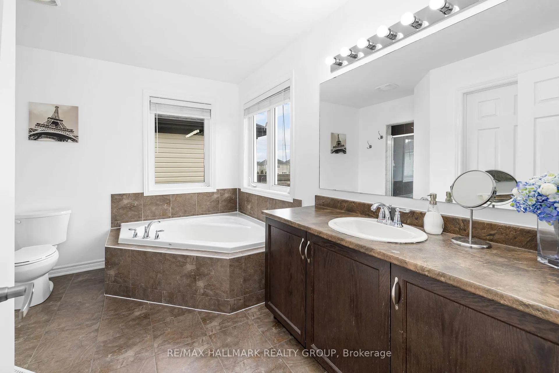 Photo 22 of 529 Dundonald Drive, Ottawa, Barrhaven - Half Moon Bay — HOMEH