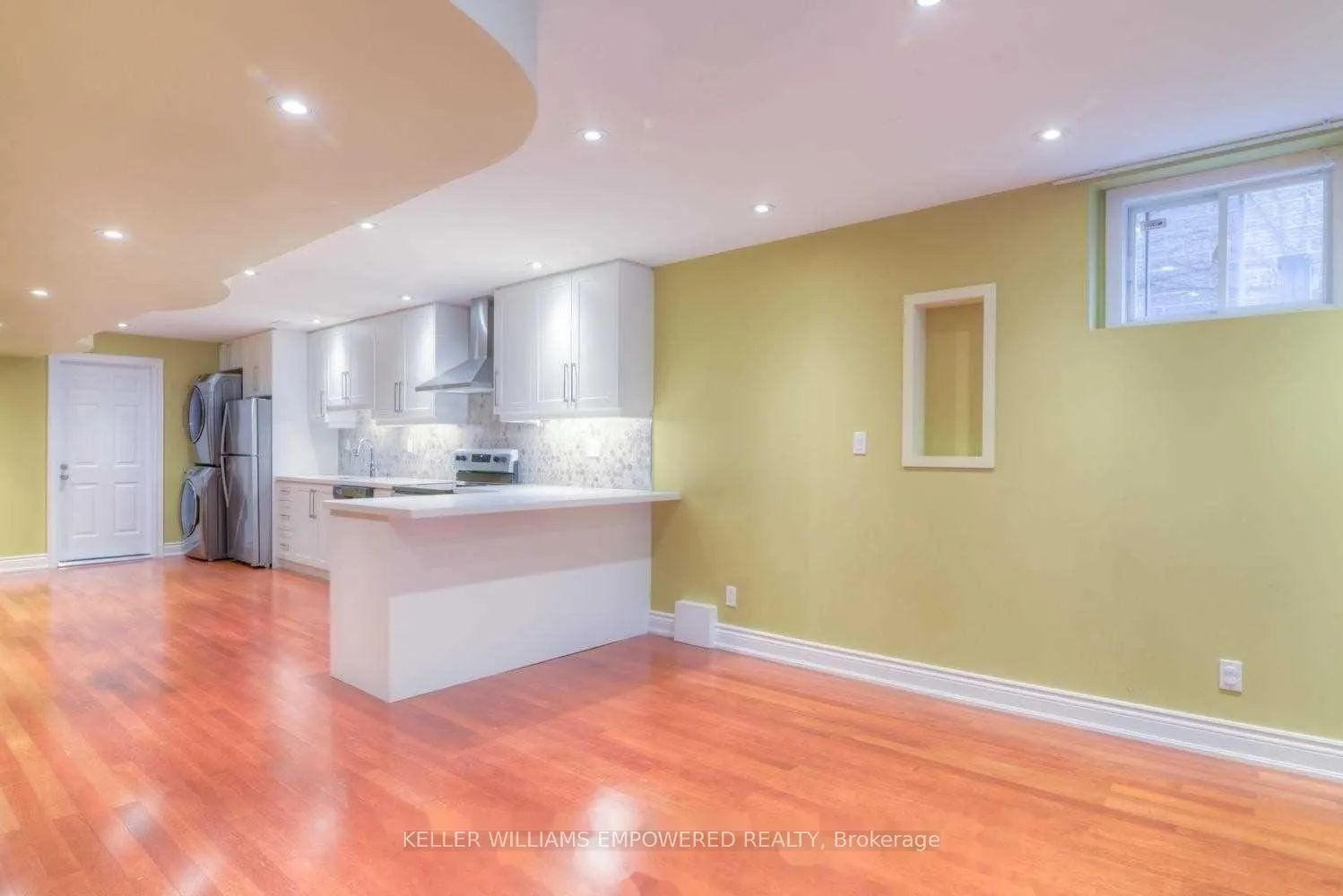Photo 5 of Unit Lower, 142 Ner Israel Drive, Vaughan, Patterson — HOMEH