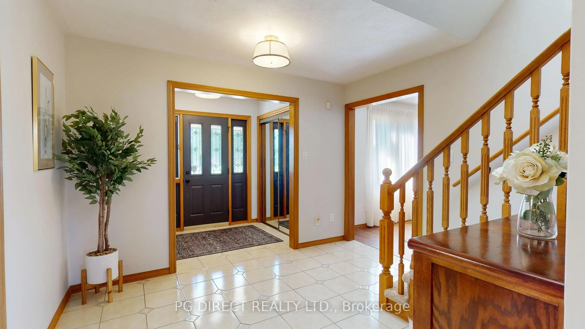 Photo 5 of 7 Old Stone Court, Guelph, Kortright East — HOMEH