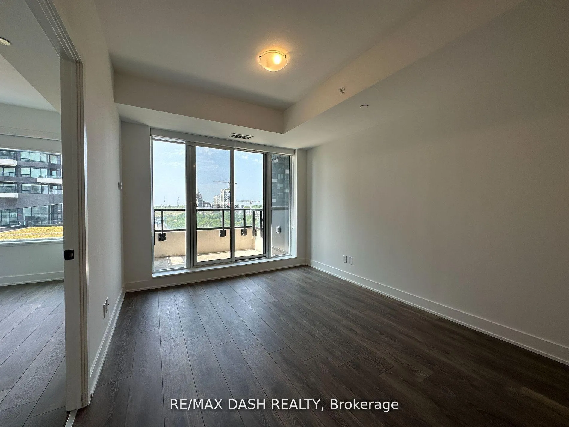 Photo 13 of Unit 621, 2485 Taunton Road, Oakville, River Oaks — HOMEH