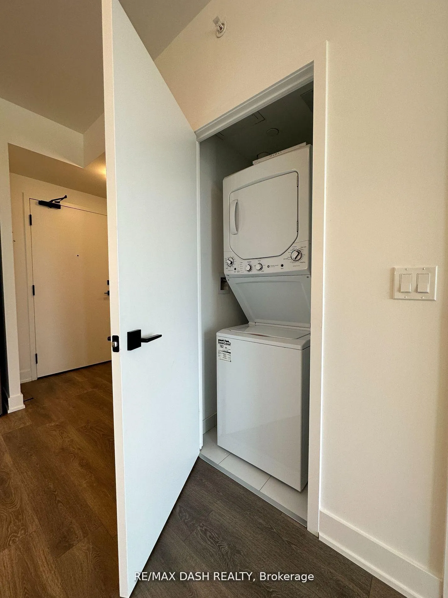 Photo 18 of Unit 621, 2485 Taunton Road, Oakville, River Oaks — HOMEH