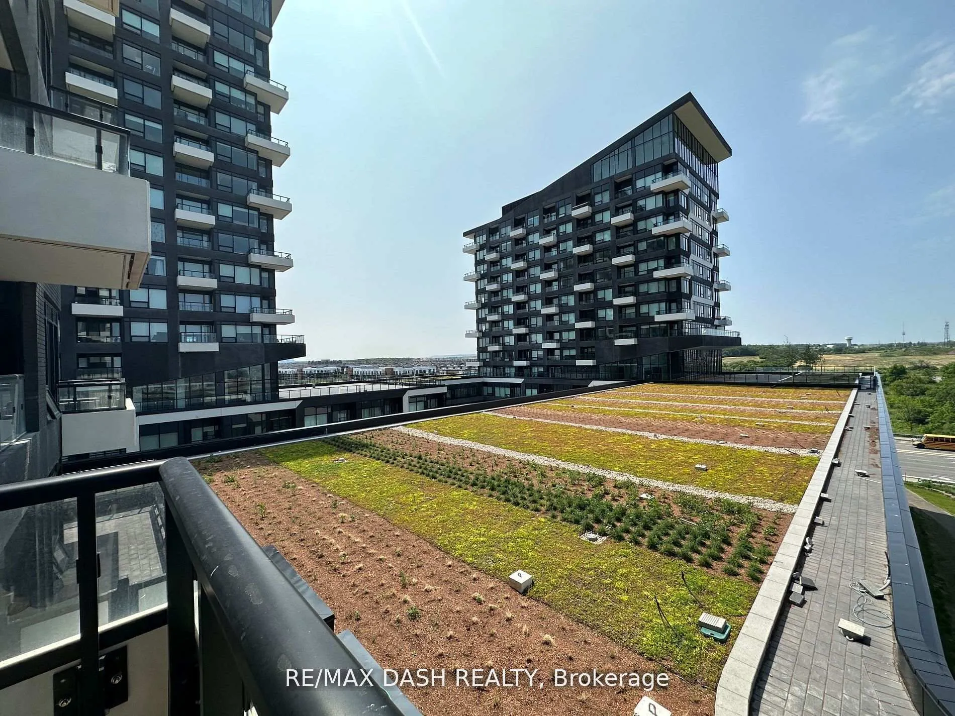 Photo 20 of Unit 621, 2485 Taunton Road, Oakville, River Oaks — HOMEH