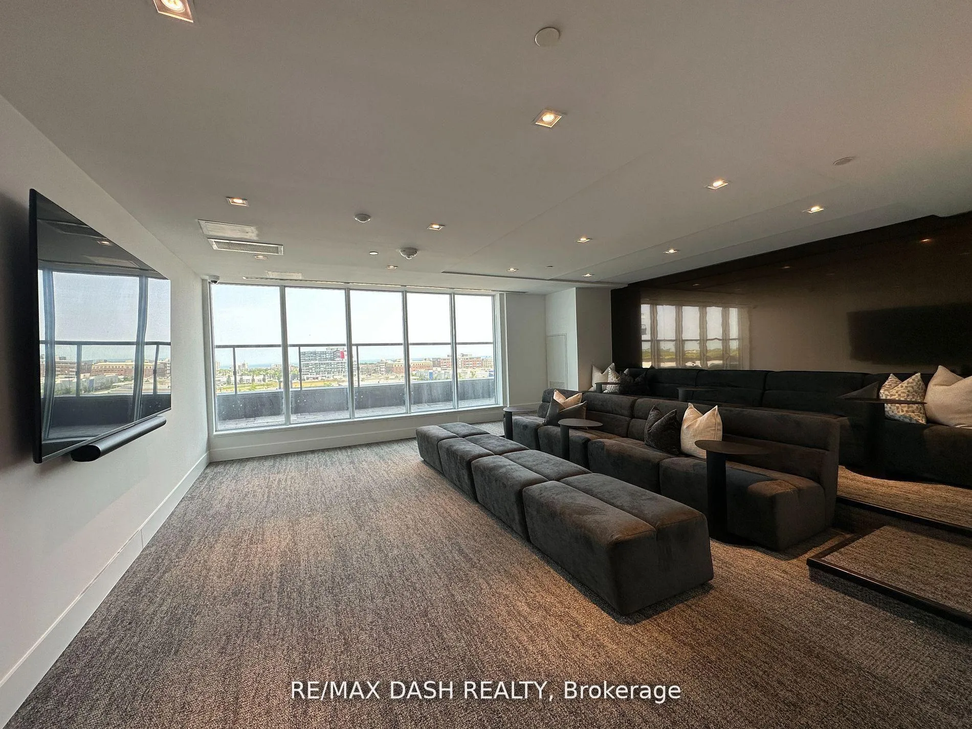 Photo 26 of Unit 621, 2485 Taunton Road, Oakville, River Oaks — HOMEH