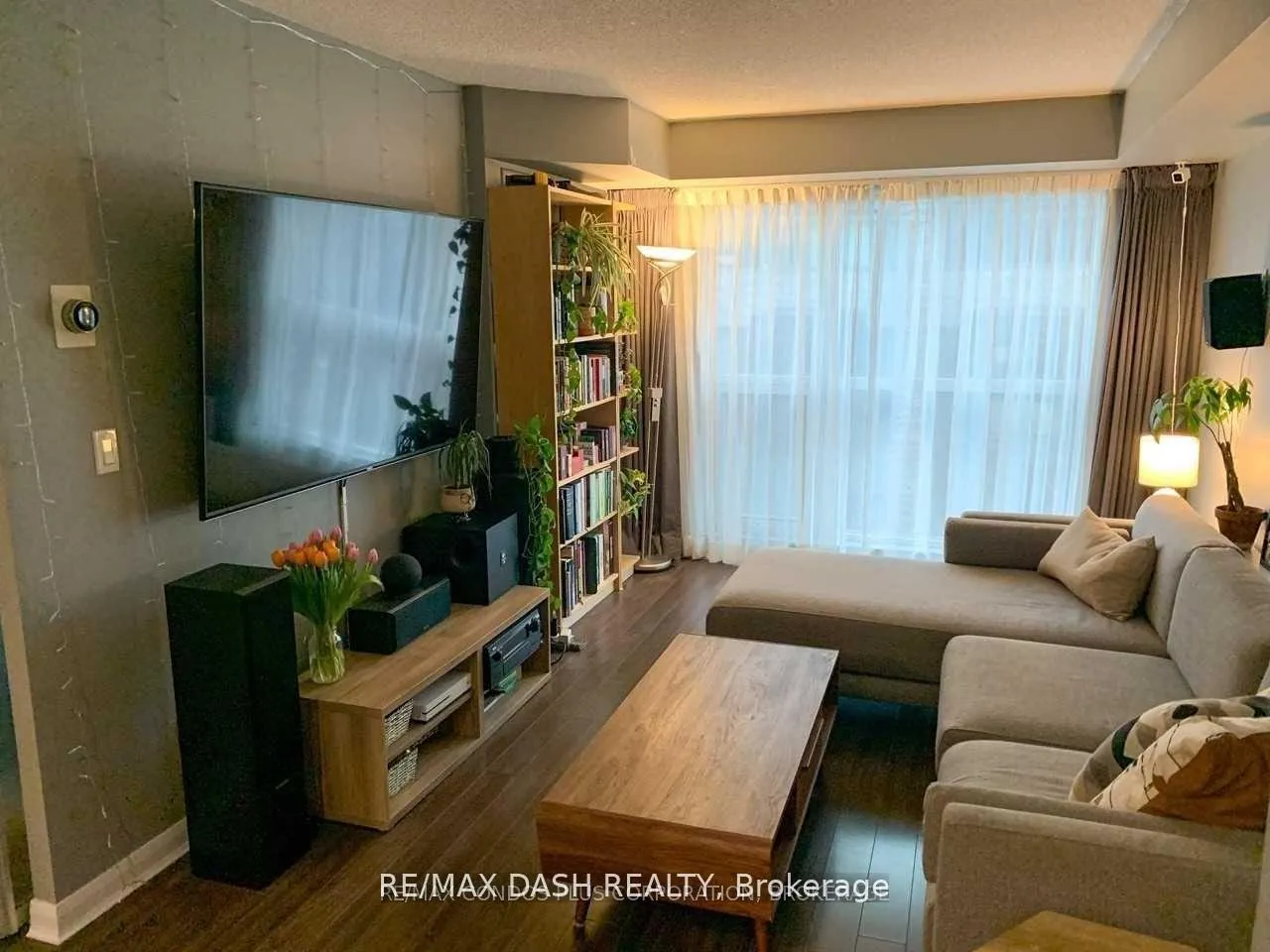 Photo 1 of Unit 413, 18 Beverley Street, Toronto, Kensington-Chinatown — HOMEH