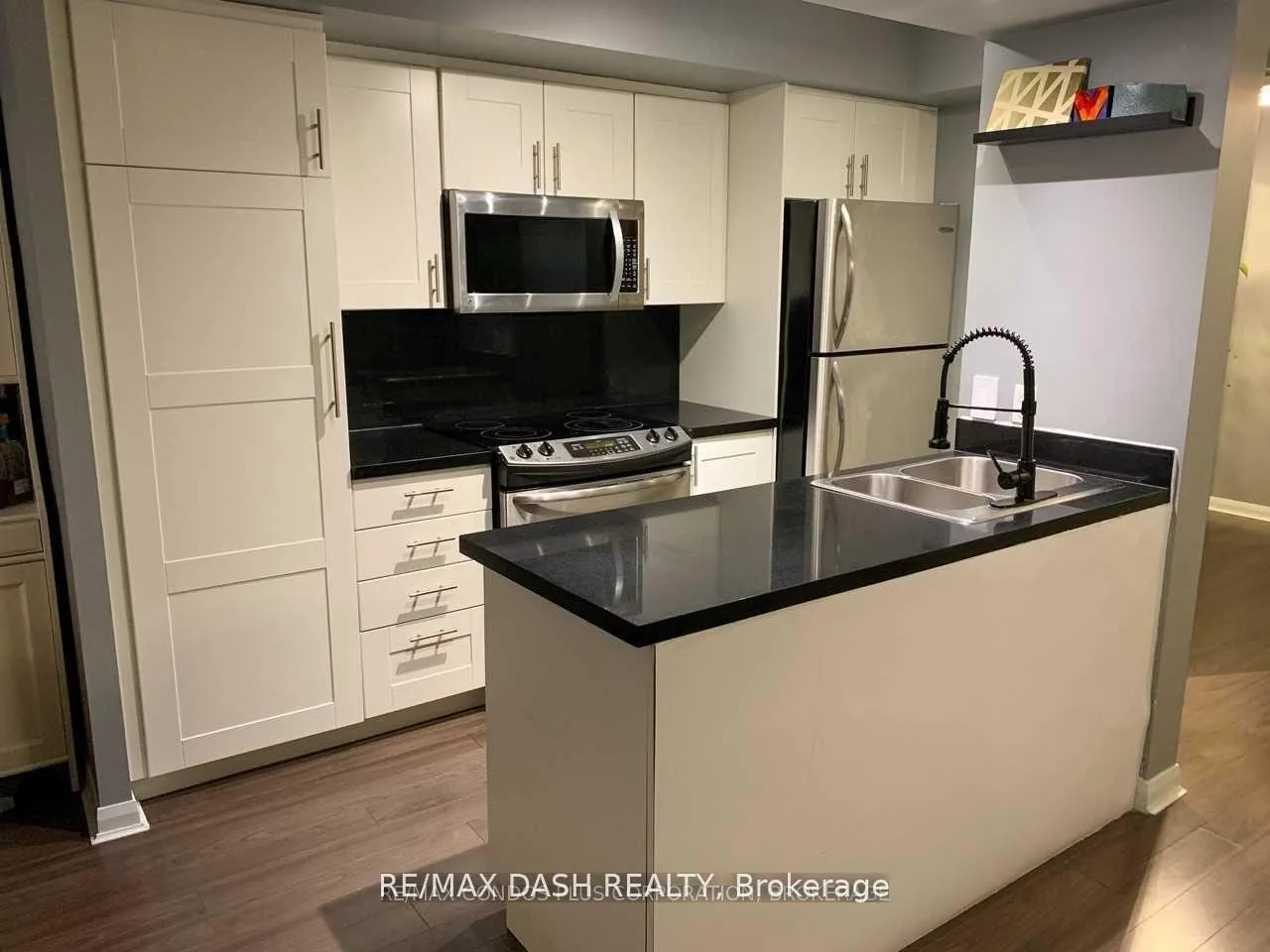 Photo 3 of Unit 413, 18 Beverley Street, Toronto, Kensington-Chinatown — HOMEH