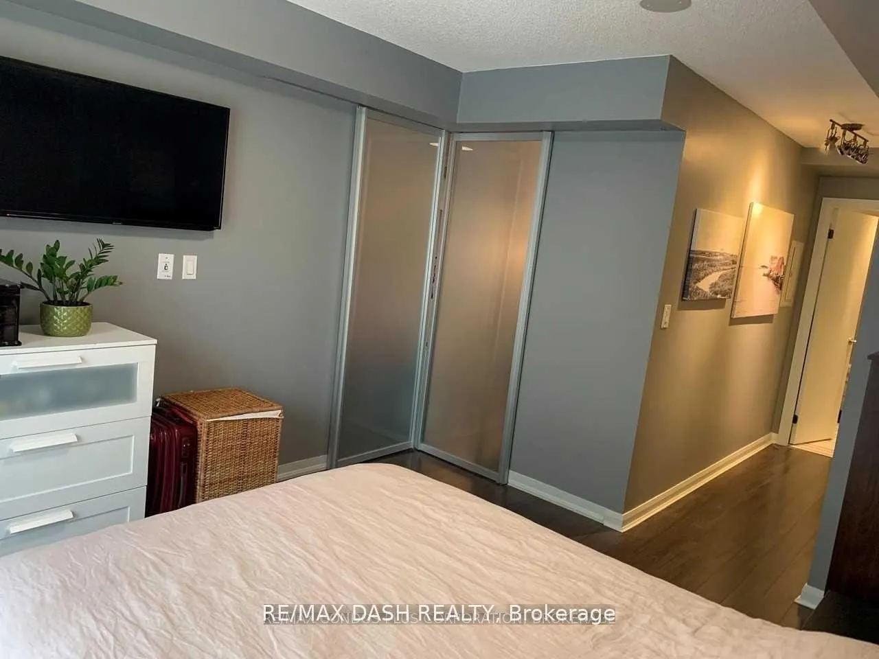 Photo 12 of Unit 413, 18 Beverley Street, Toronto, Kensington-Chinatown — HOMEH