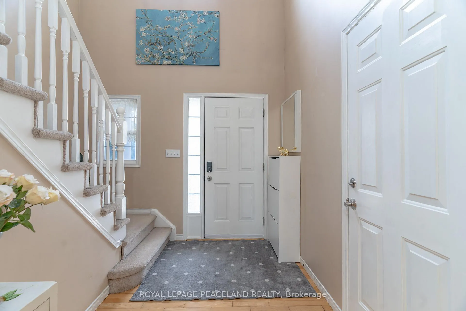 Photo 5 of 729 Grand Banks Drive, Waterloo, Eastbridge — HOMEH