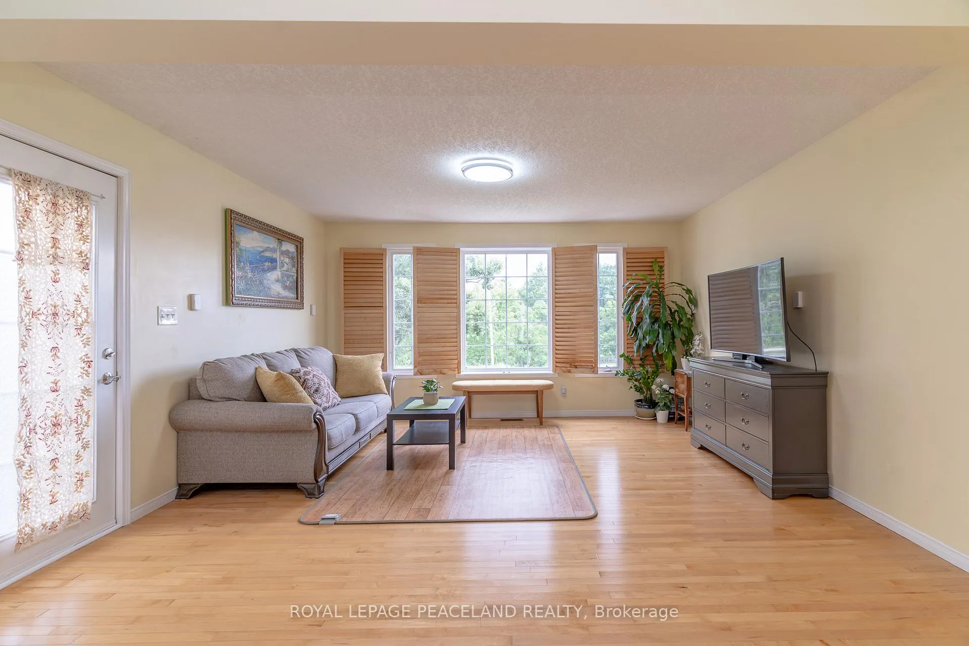 Photo 9 of 729 Grand Banks Drive, Waterloo, Eastbridge — HOMEH