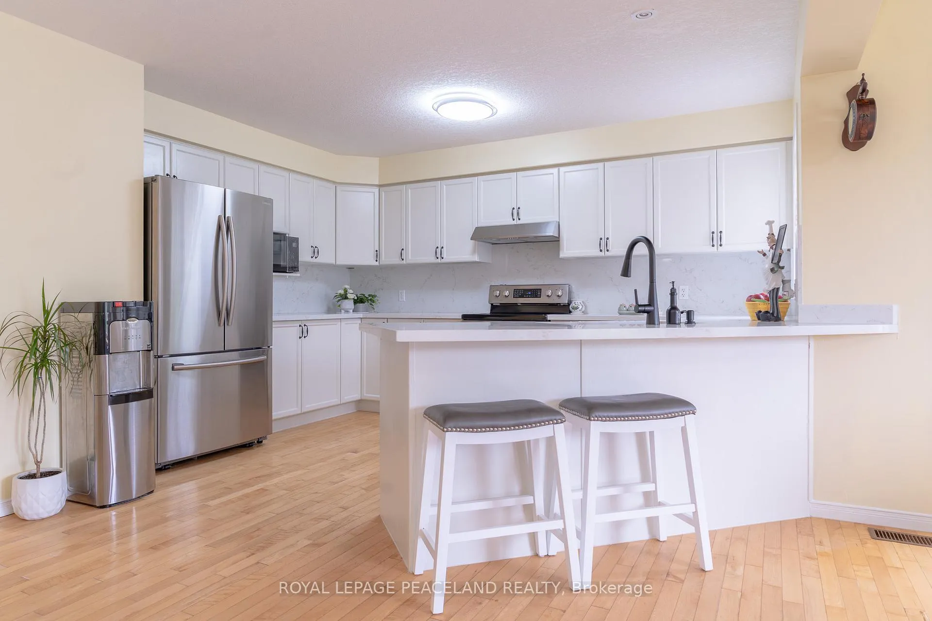 Photo 13 of 729 Grand Banks Drive, Waterloo, Eastbridge — HOMEH