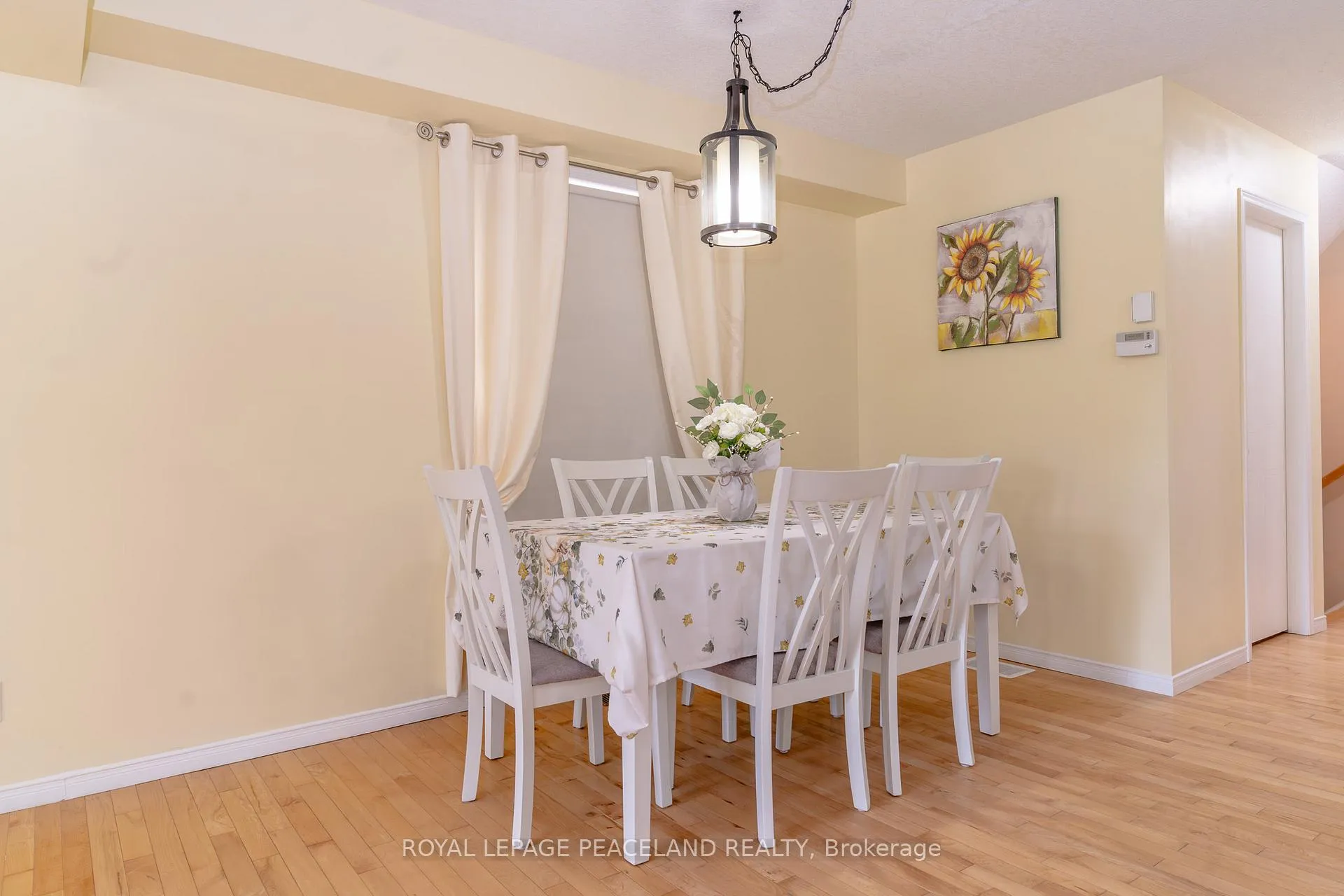 Photo 16 of 729 Grand Banks Drive, Waterloo, Eastbridge — HOMEH