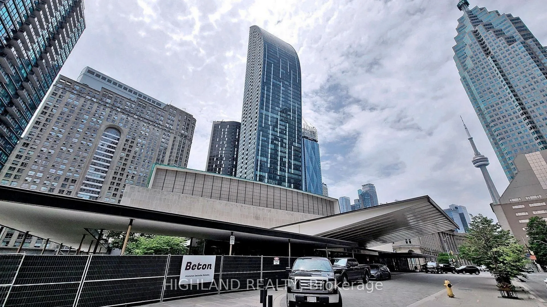 Photo 1 of Unit 2506, 8 The Esplanade, Toronto, Waterfront Communities — HOMEH
