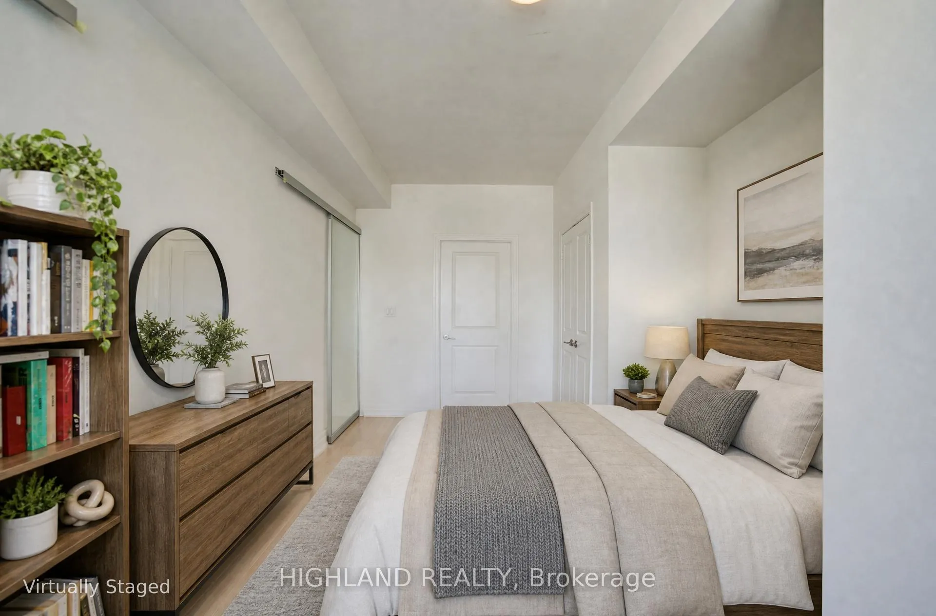 Photo 6 of Unit 2506, 8 The Esplanade, Toronto, Waterfront Communities — HOMEH