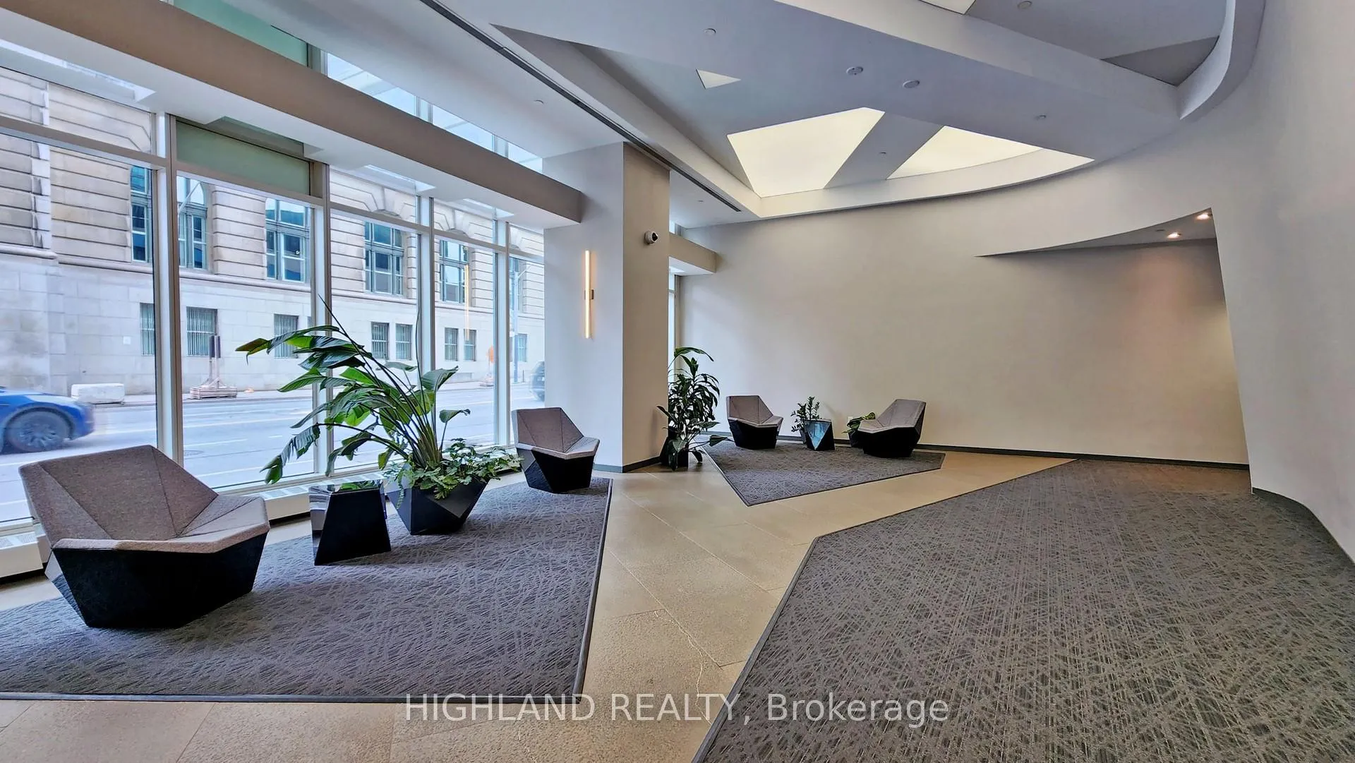 Photo 8 of Unit 2506, 8 The Esplanade, Toronto, Waterfront Communities — HOMEH