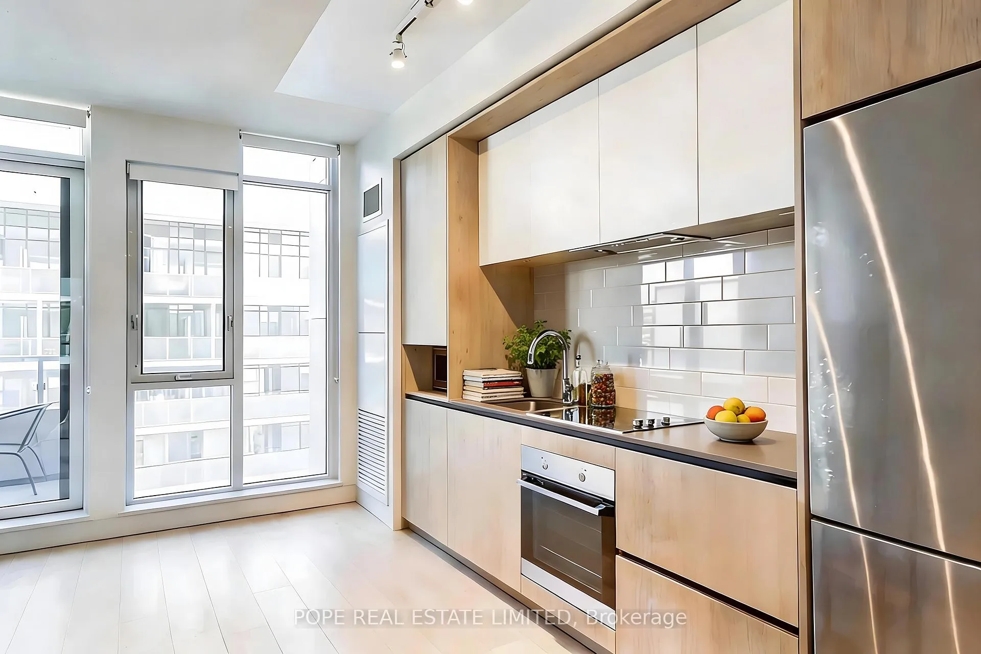 Photo 2 of Unit W1002, 225 Sumach Street, Toronto, Regent Park — HOMEH