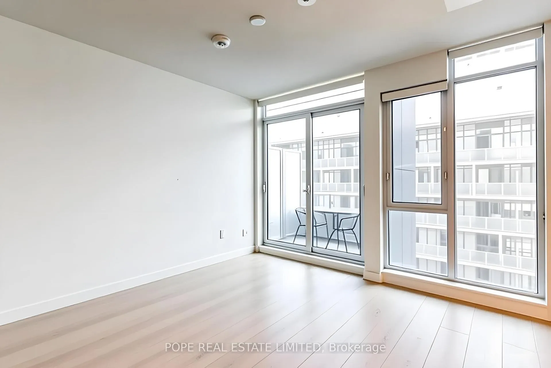 Photo 8 of Unit W1002, 225 Sumach Street, Toronto, Regent Park — HOMEH