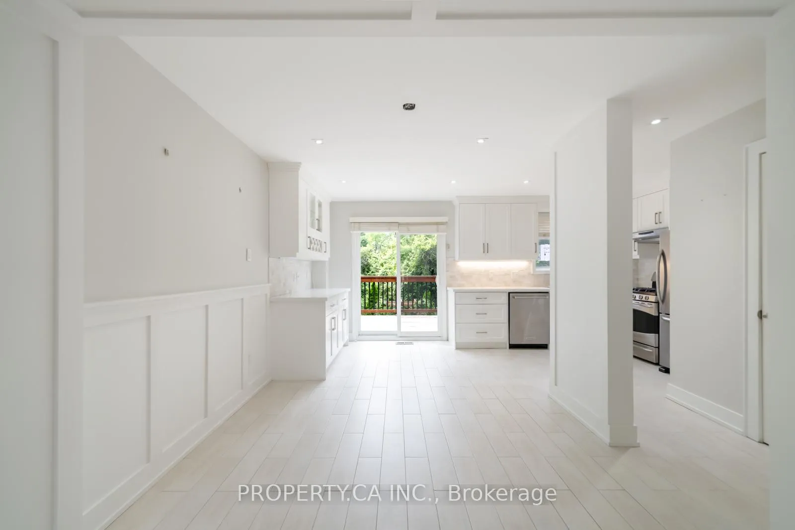 Photo 3 of 27 Boyne Highlands Court, Vaughan, Glen Shields — HOMEH