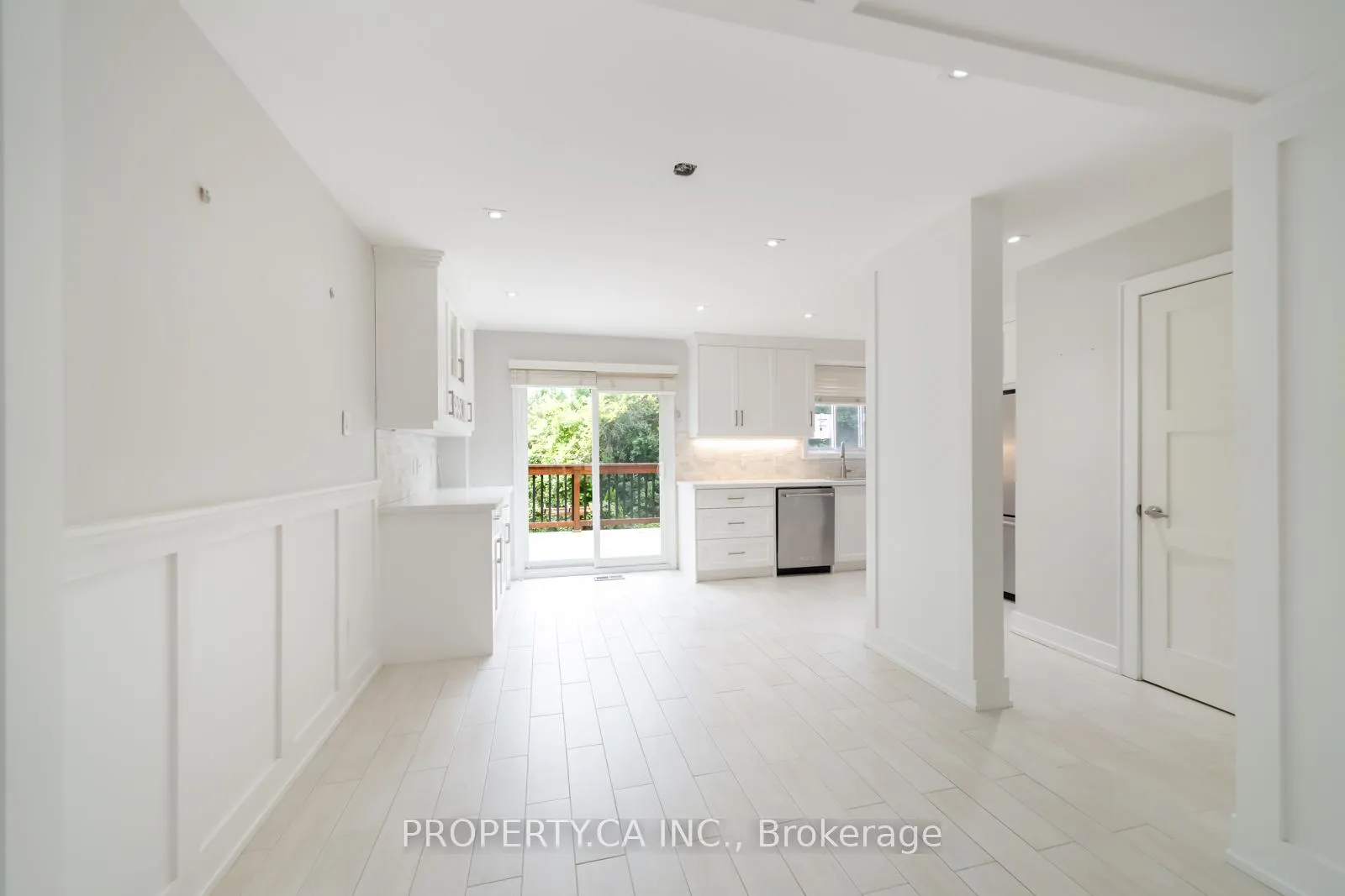 Photo 15 of 27 Boyne Highlands Court, Vaughan, Glen Shields — HOMEH