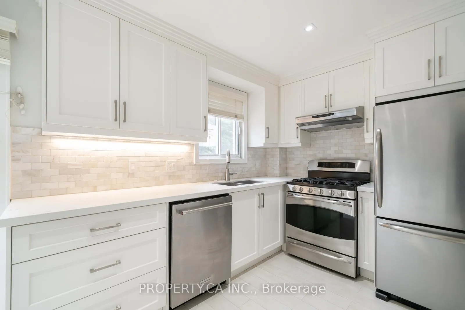 Photo 19 of 27 Boyne Highlands Court, Vaughan, Glen Shields — HOMEH