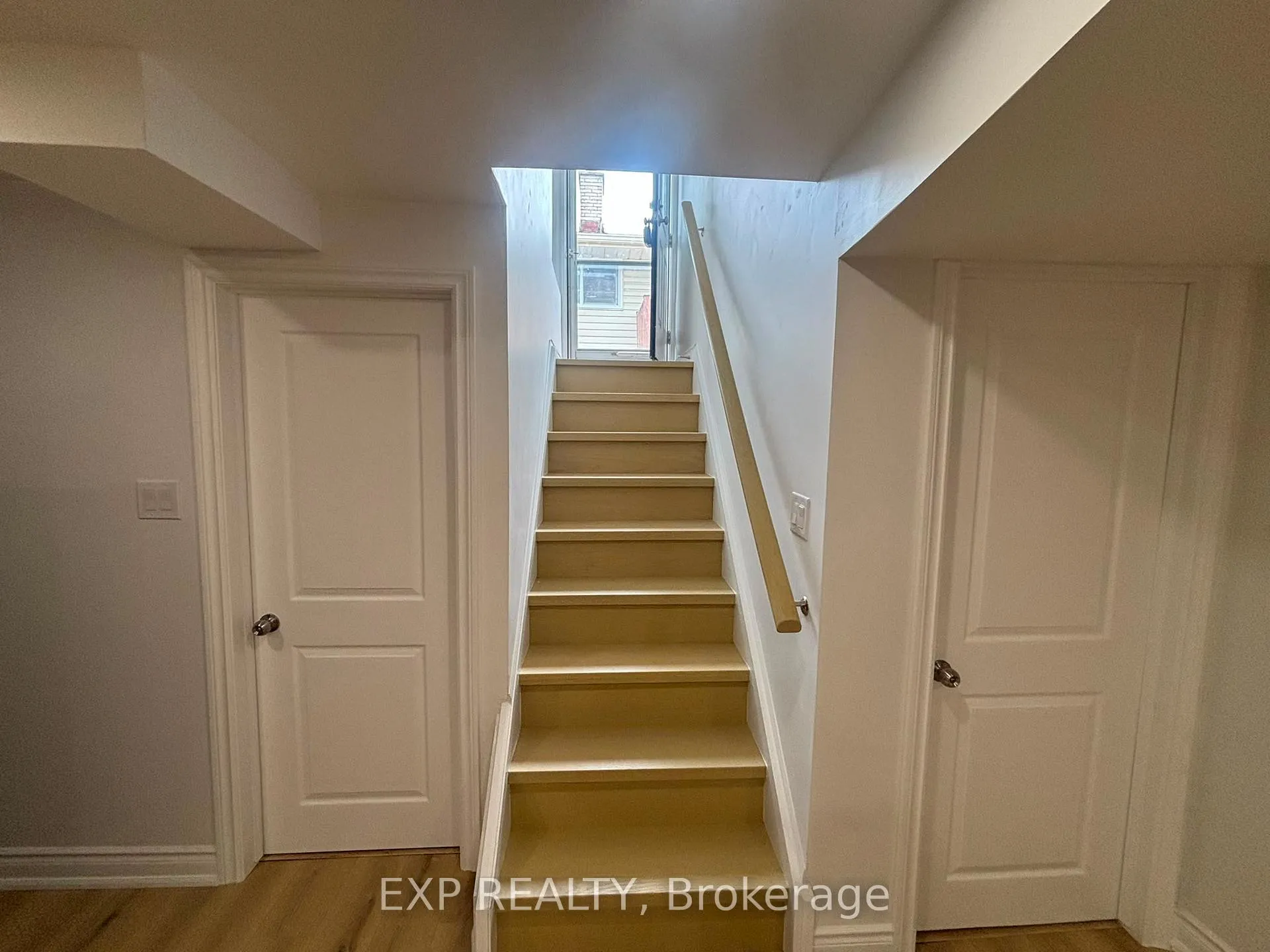 Photo 5 of Unit Lower, 564 Central Park Boulevard N, Oshawa, O'Neill — HOMEH