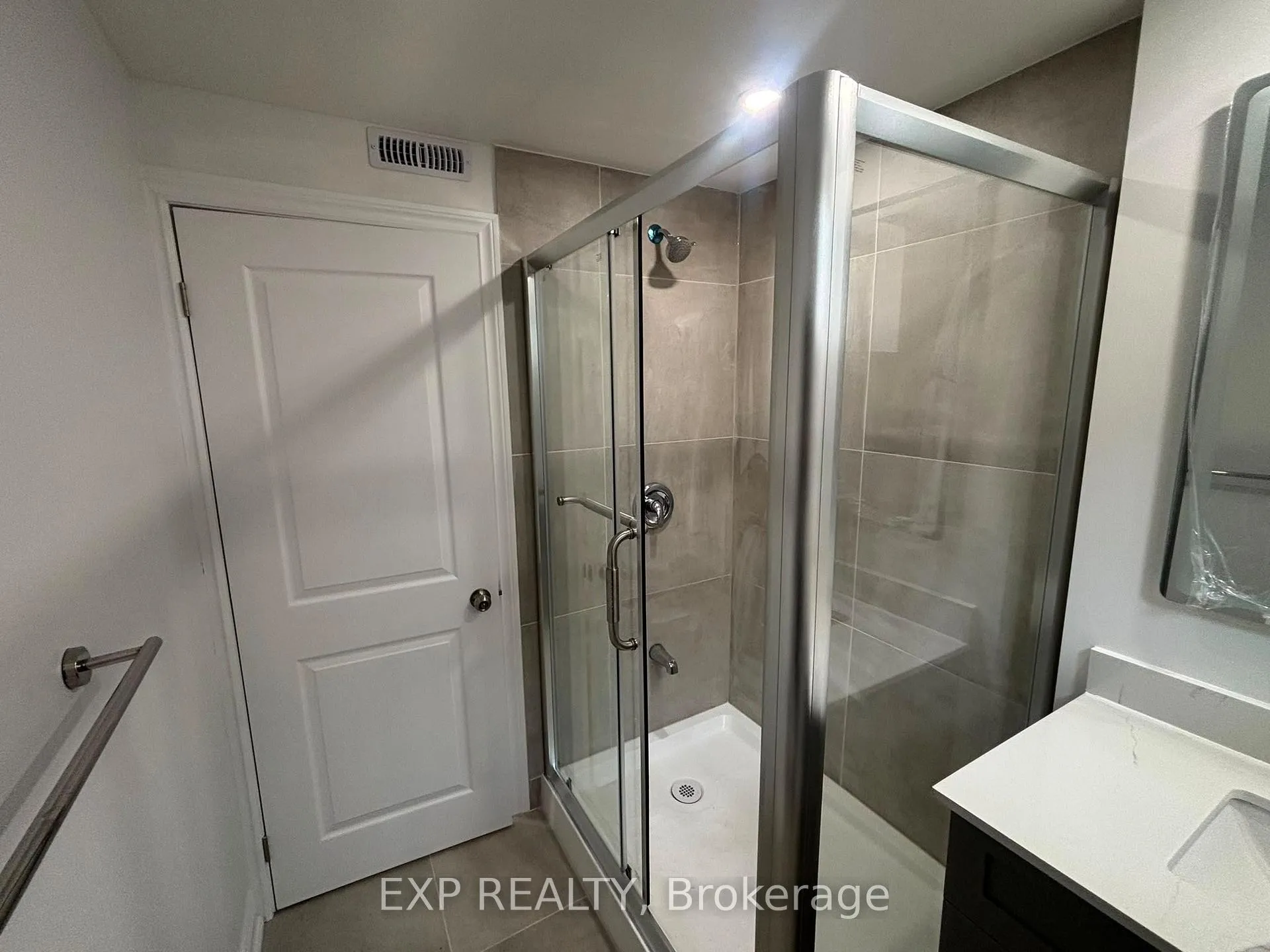 Photo 15 of Unit Lower, 564 Central Park Boulevard N, Oshawa, O'Neill — HOMEH