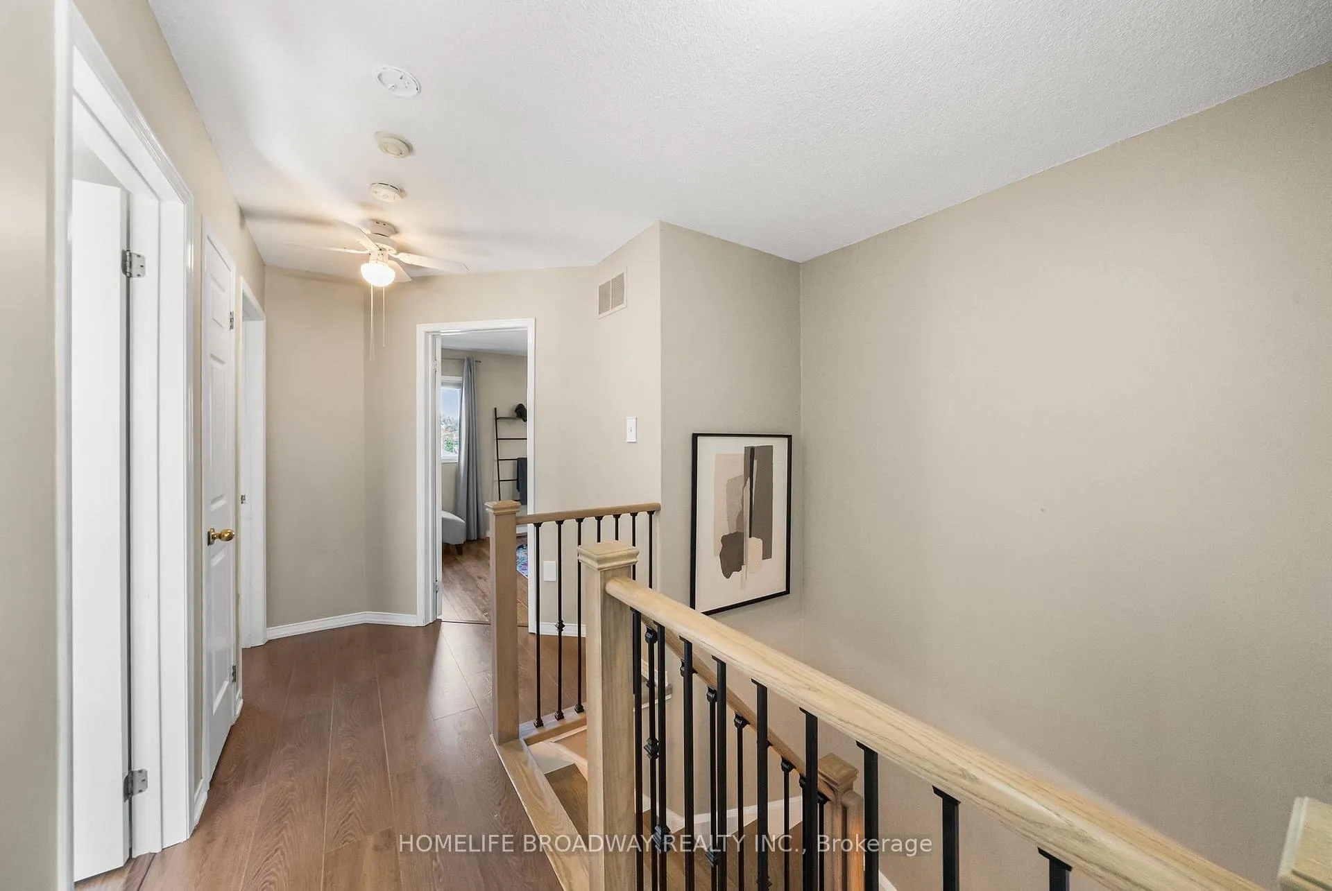 Photo 19 of 64 Bonnycastle Drive, Clarington, Bowmanville — HOMEH
