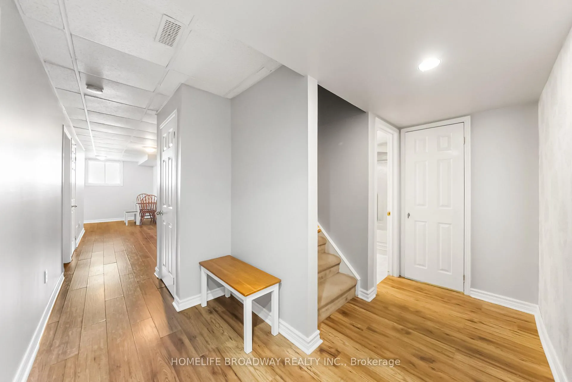 Photo 29 of 64 Bonnycastle Drive, Clarington, Bowmanville — HOMEH